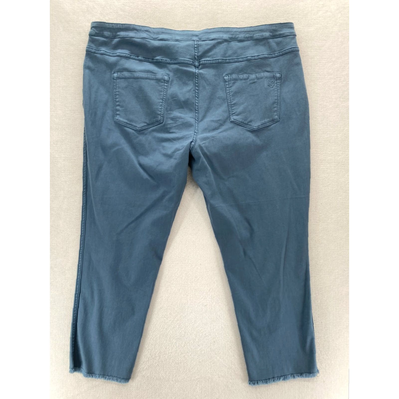Denime DG2 Diane Gilman Jeans Women's Plus 24 Striped Denim Reversible Pull On NWT Blue Slim Skinny 5-Pocket Rise High Inseam 28 in Mens Womens Girls Size 34" / US 12 / IT 48 - 7 Thumbnail