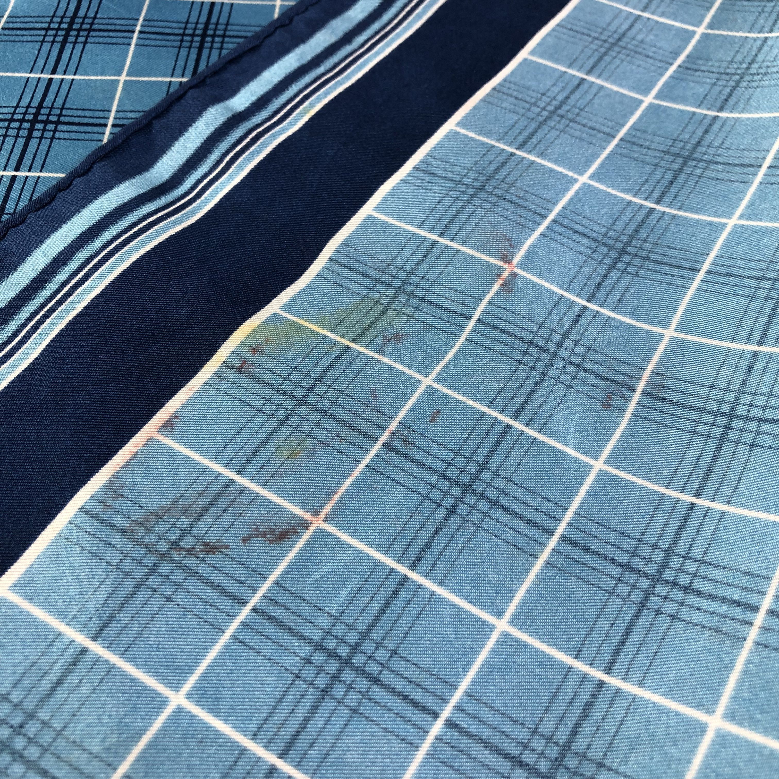 Japanese Brand Luxury Hand Rolled Tartan Silk Scarf M764 Size ONE SIZE - 4 Thumbnail