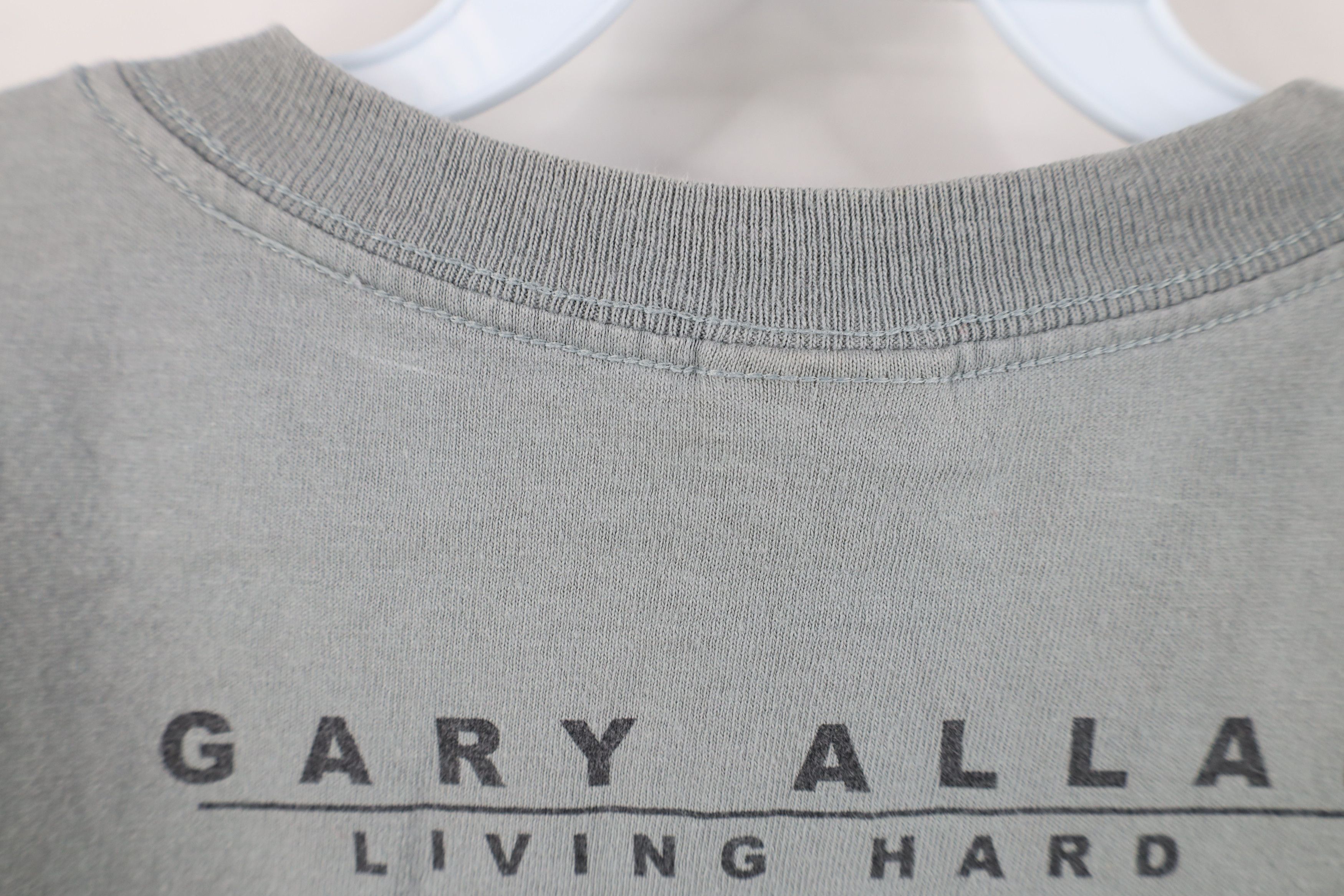 Vintage Vintage Y2K Living Hard Tour Gary Allan Band T-Shirt Gray Size US M / EU 48-50 / 2 - 10 Thumbnail