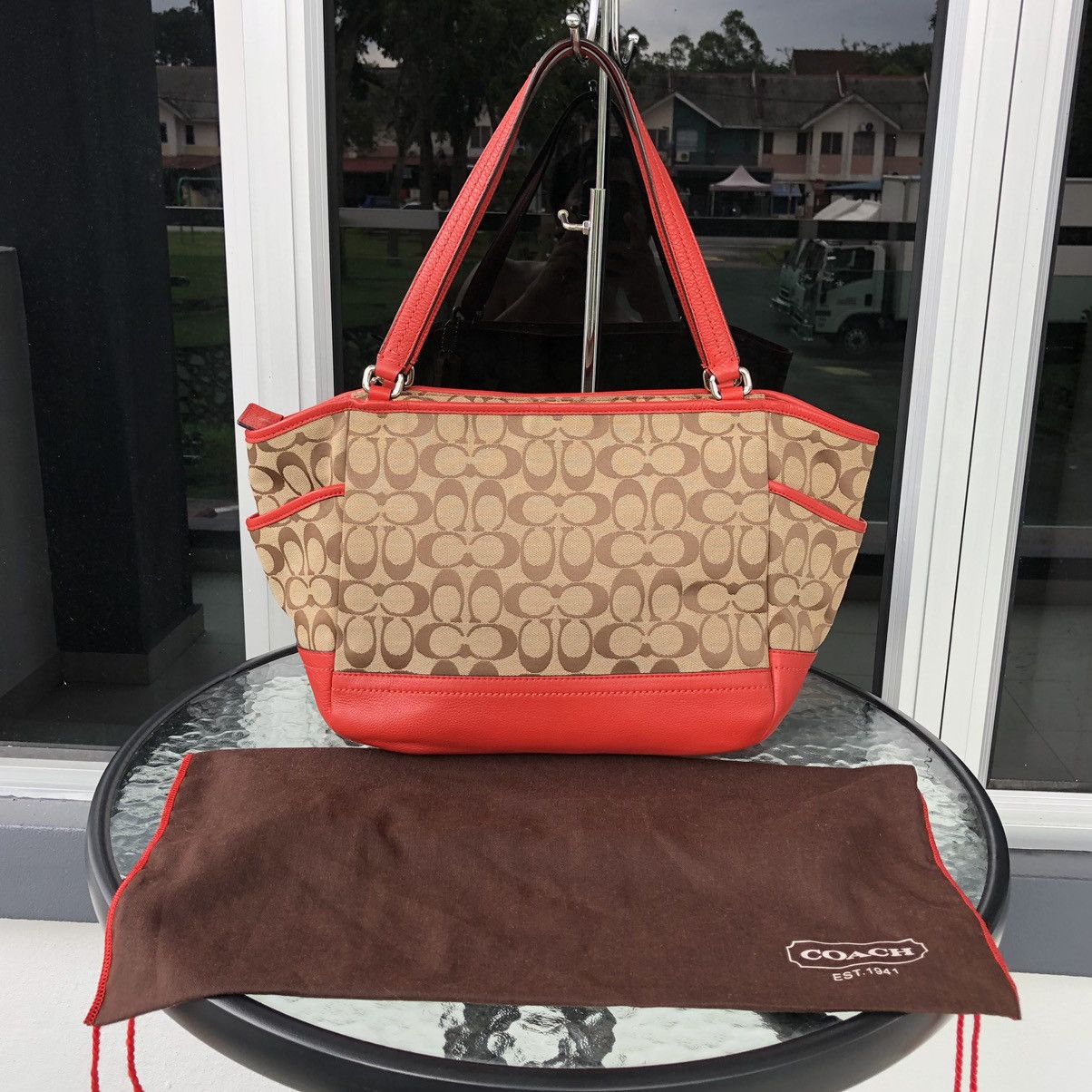 Coach COACH 23297 PARK SIGNATURE JACQUARD CARRIE TOTE BAG BURGUNDY Size ONE SIZE - 9 Thumbnail