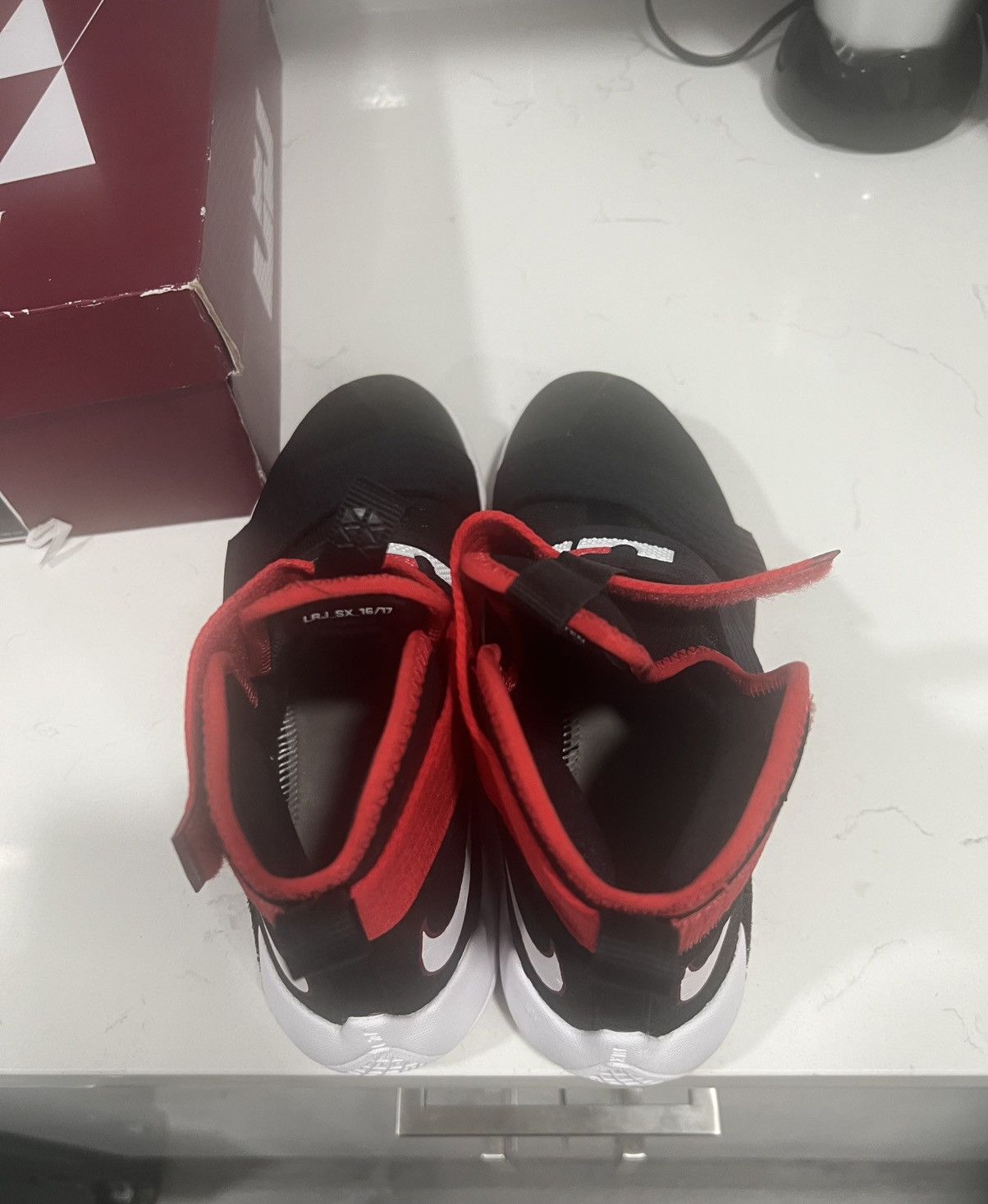 Nike Nike LeBron soldier 10 Size US 8 / EU 41 - 5 Thumbnail