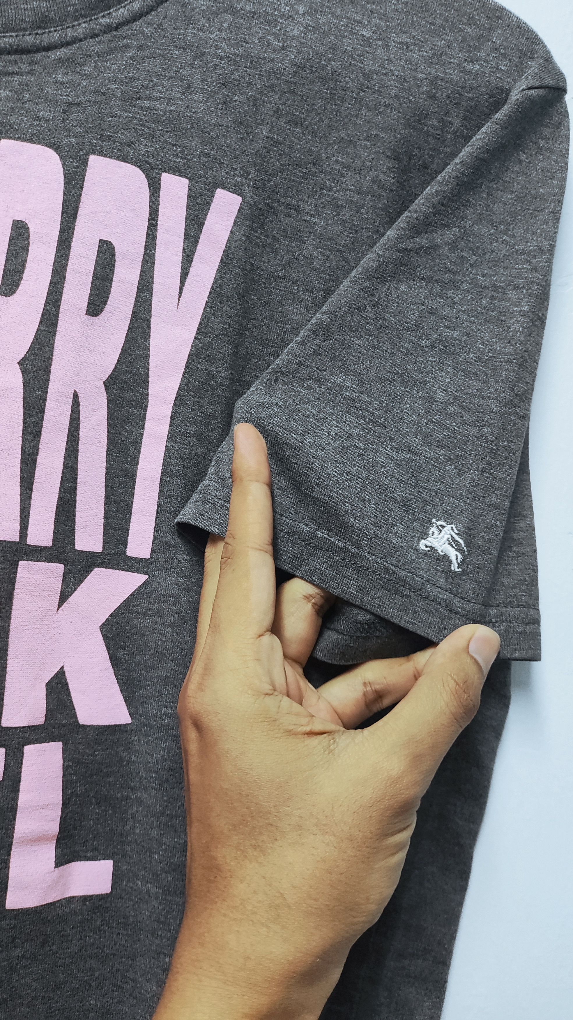 Burberry × Designer BURBERRY t shirt spell out Size US L / EU 52-54 / 3 - 5 Thumbnail