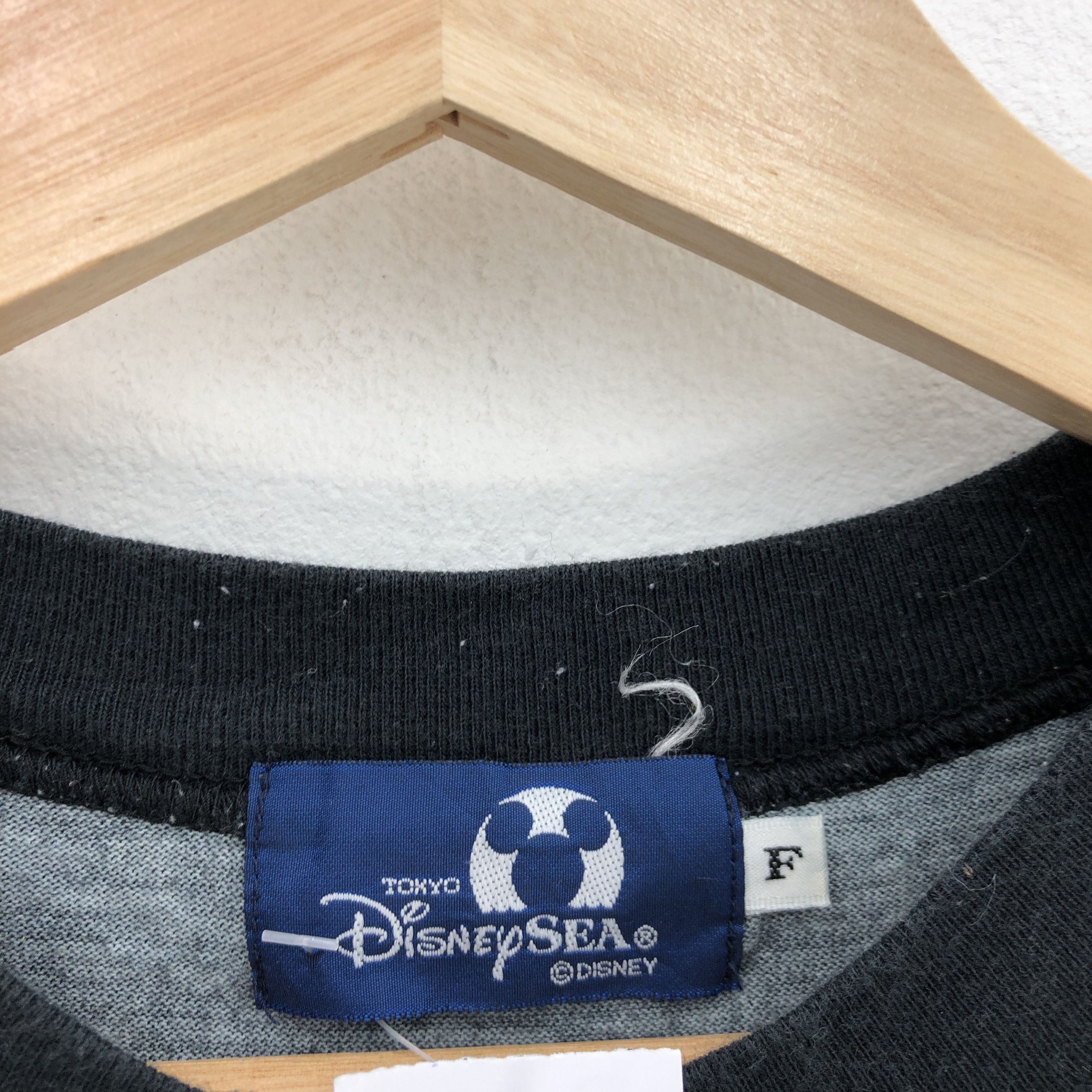Cartoon Network Vintage Y2K Cartoon Tshirt Disney Chip & Dale Crewneck Tees Size US M / EU 48-50 / 2 - 6 Thumbnail