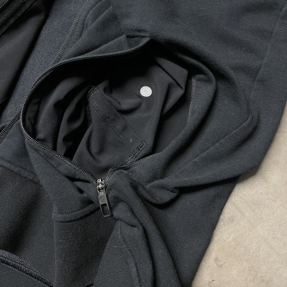 Designer × Lululemon Lululemon Black Full-Zip Multi-Zip Hooded Jacket Size US XL / EU 56 / 4 - 11 Thumbnail