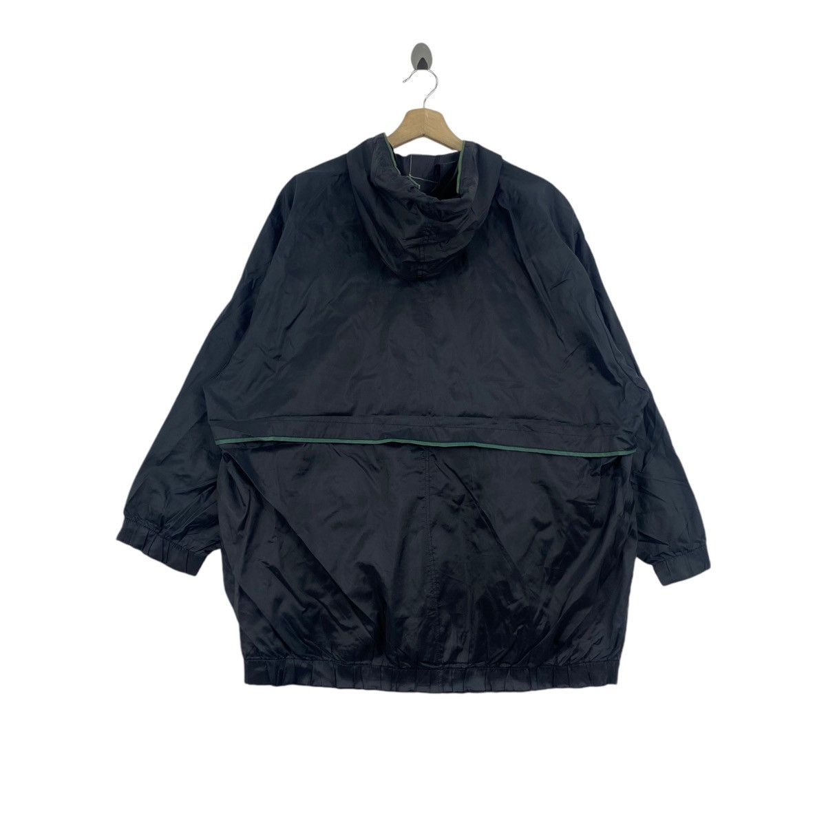 Vintage Vintage TAHI NEW ZEALAND Hooded Black Windbreaker Coach Size US M / EU 48-50 / 2 - 5 Thumbnail