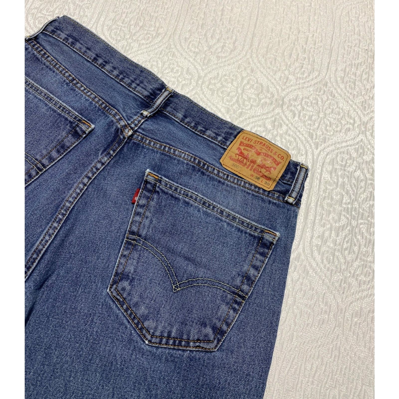 Levi's VINTAGE Levi's Jeans Mens 36x30 Blue Denim Medium Wash Straight Leg 5-Pocket Red Tab 501 Regular Mens Size US 36 / EU 52 - 3 Thumbnail