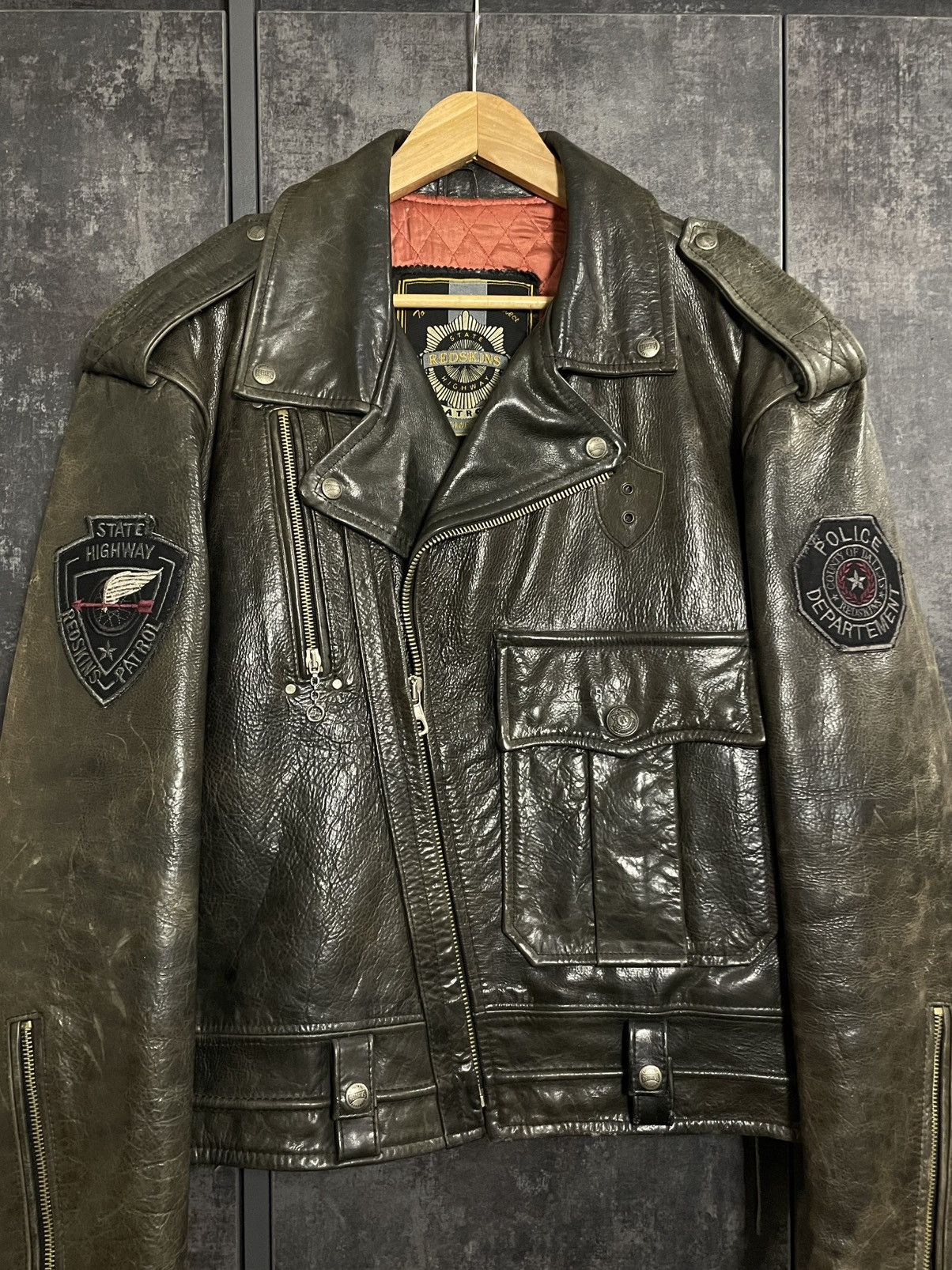 Vintage Crazy Vintage Redskins Cropped Leather Jacket Polizei Schott Size US L / EU 52-54 / 3 - 14 Thumbnail