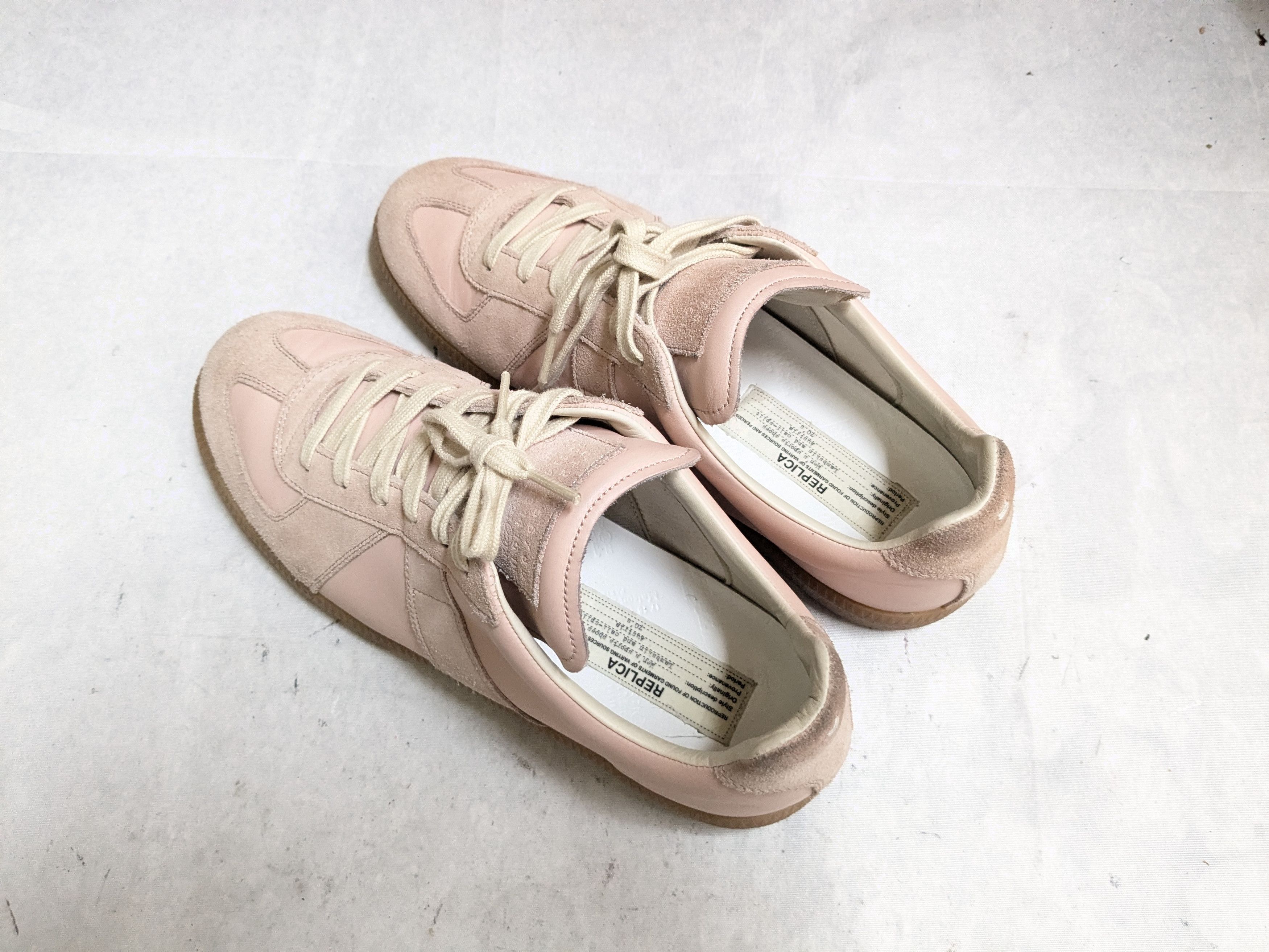 Maison Margiela Maison Margiela Replica GAT Pink 9 42 Low Tops Gum Size US 9 / EU 42 - 17 Thumbnail