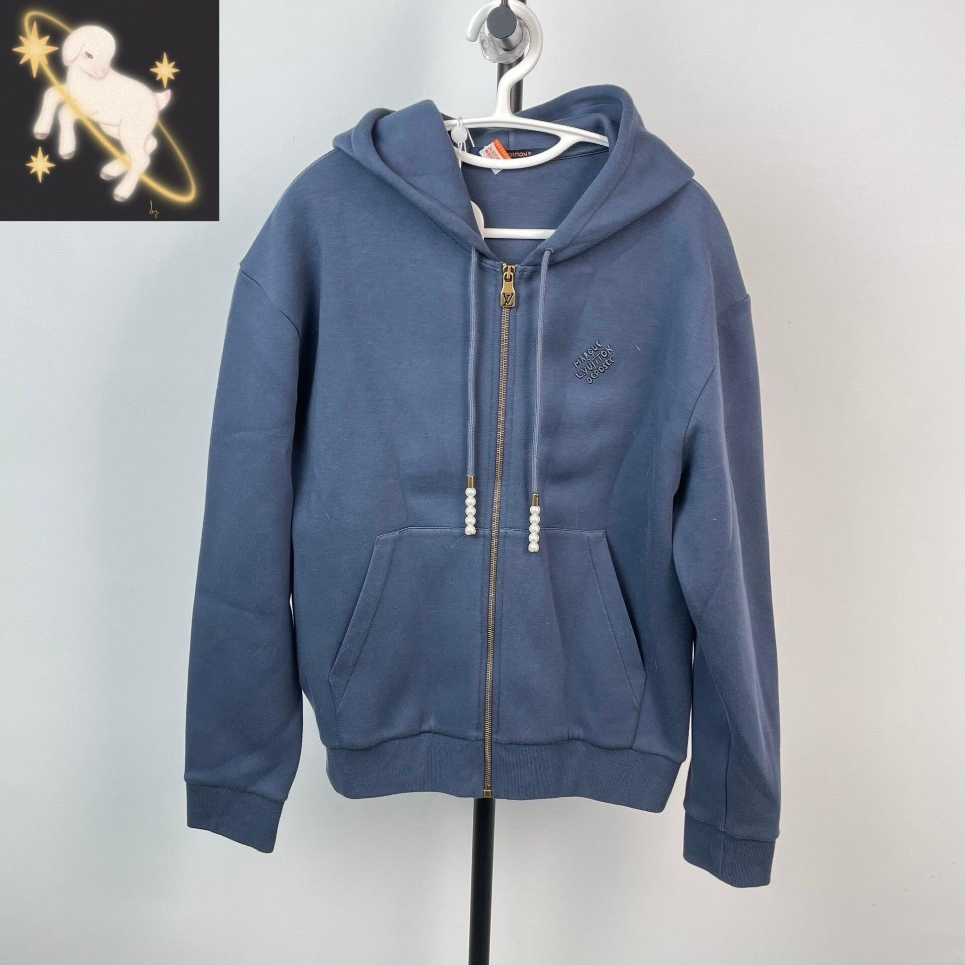 Louis Vuitton Louis Vuitton Blue Jacket M Women Size M / US 6-8 / IT 42-44 - 1 Thumbnail