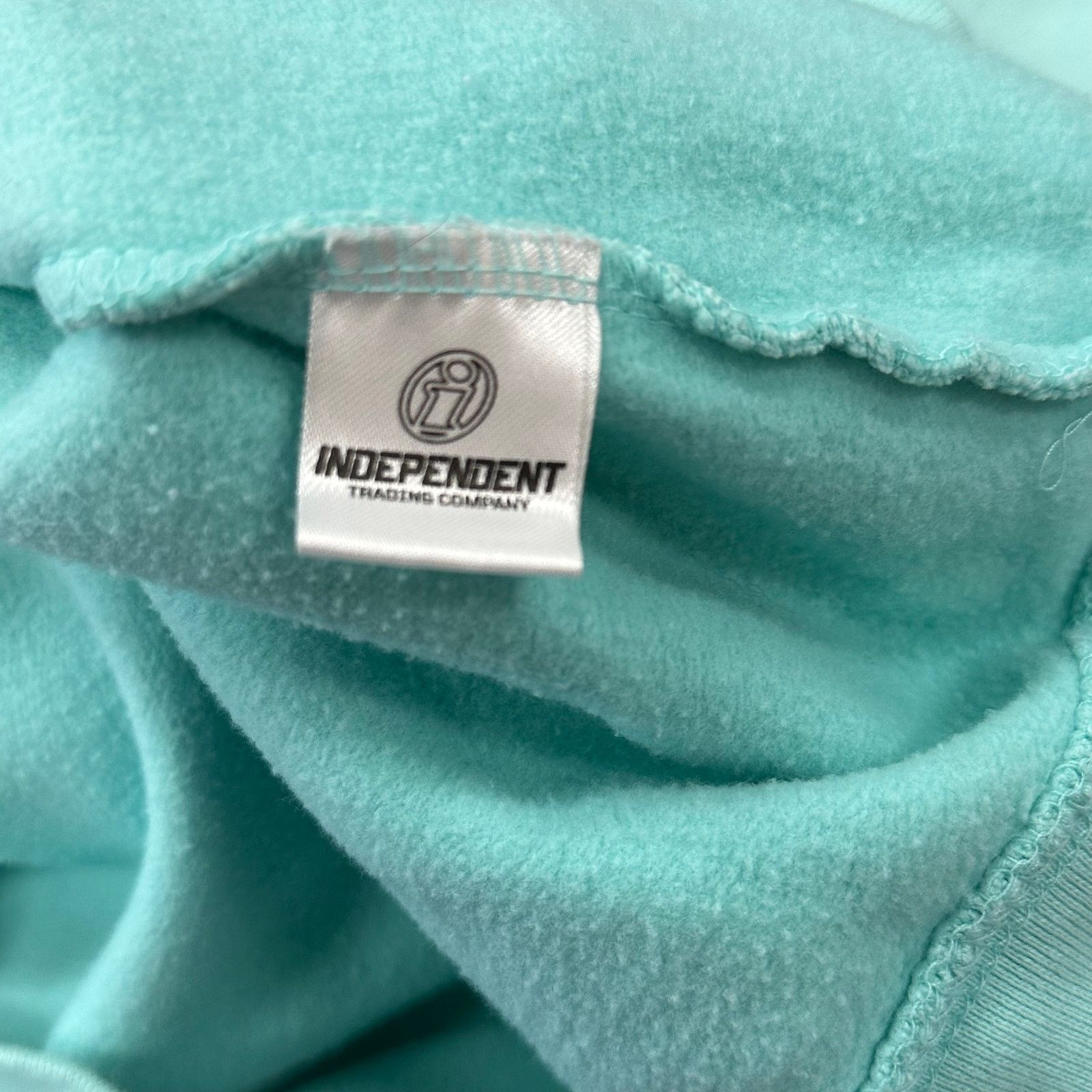 Vintage Fortnite Summer Party graphic hoodie Sweater Size XL Blue Size US XL / EU 56 / 4 - 6 Thumbnail