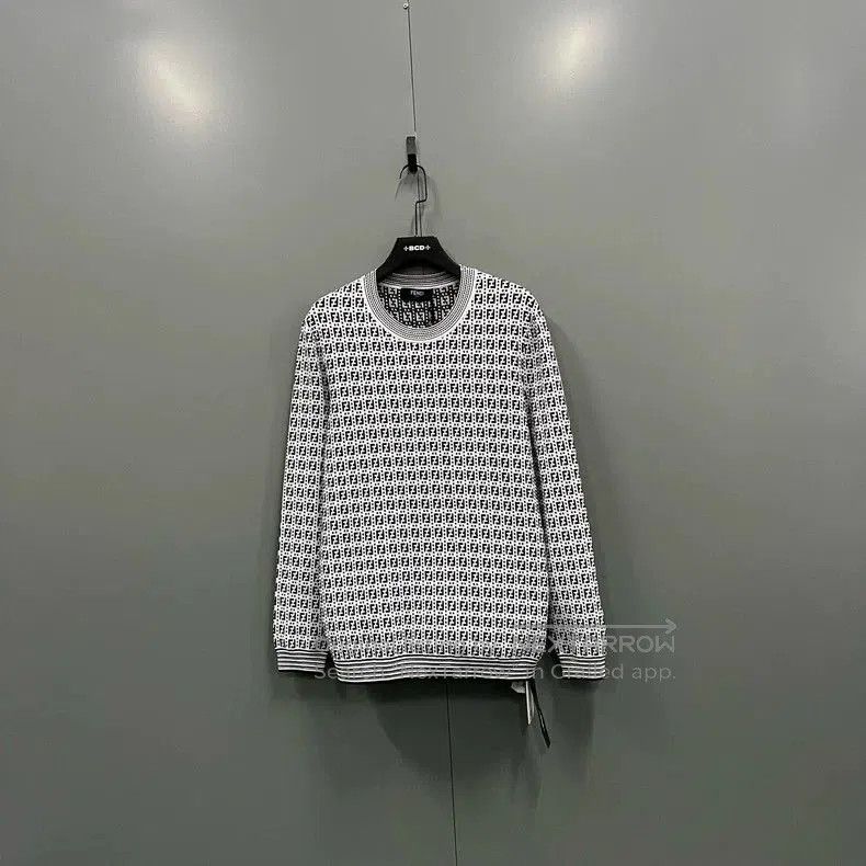 Fendi FENDI FF Logo Round Neck Knit Sweater. Size US XL / EU 56 / 4 - 1 Thumbnail