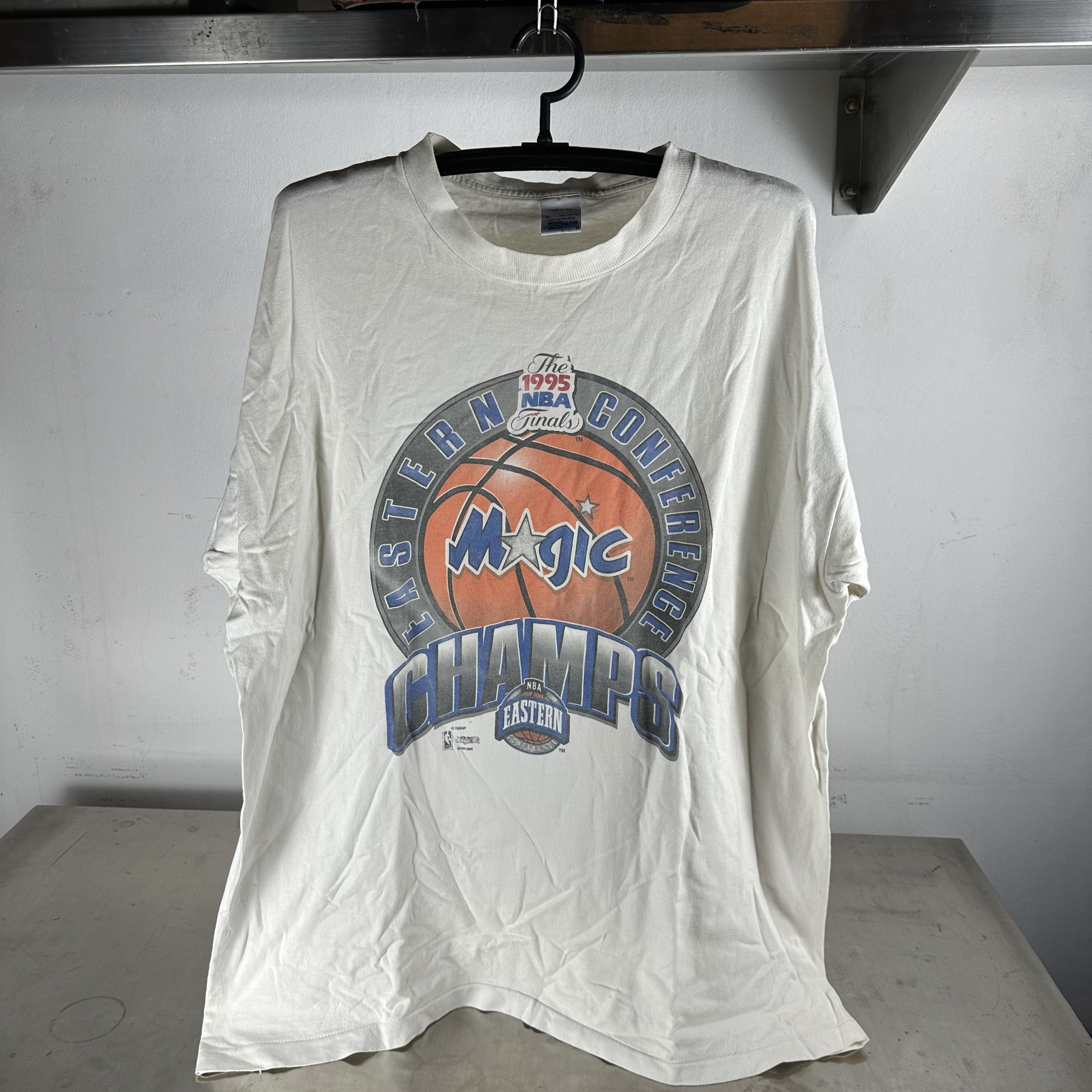 Vintage Vintage 1995 Orlando Magic NBA Conference Champions T-shirt Size US XL / EU 56 / 4 - 1 Thumbnail