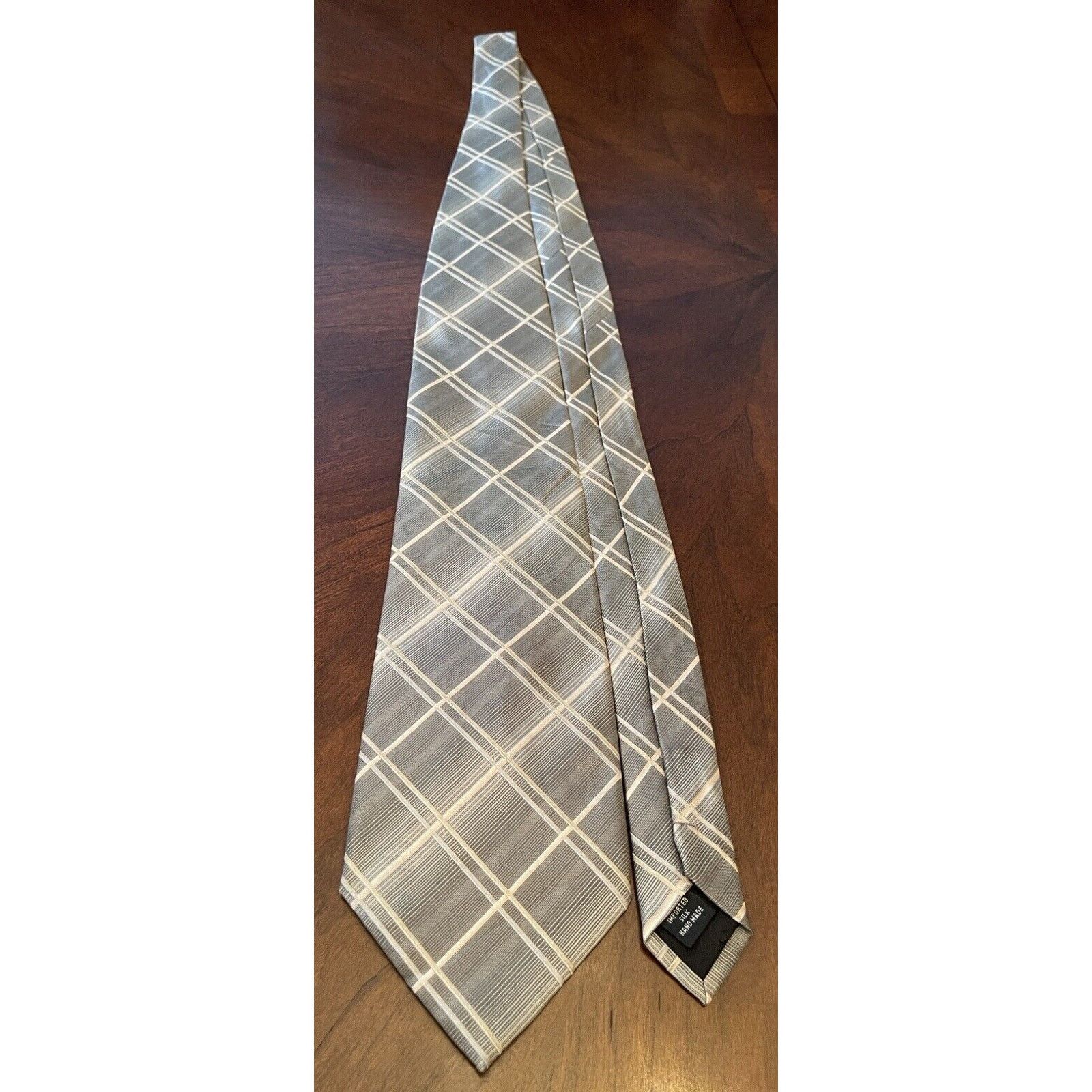Kenneth Cole Kenneth Cole New York Gray Hand Made 100% Silk China Size ONE SIZE - 3 Thumbnail