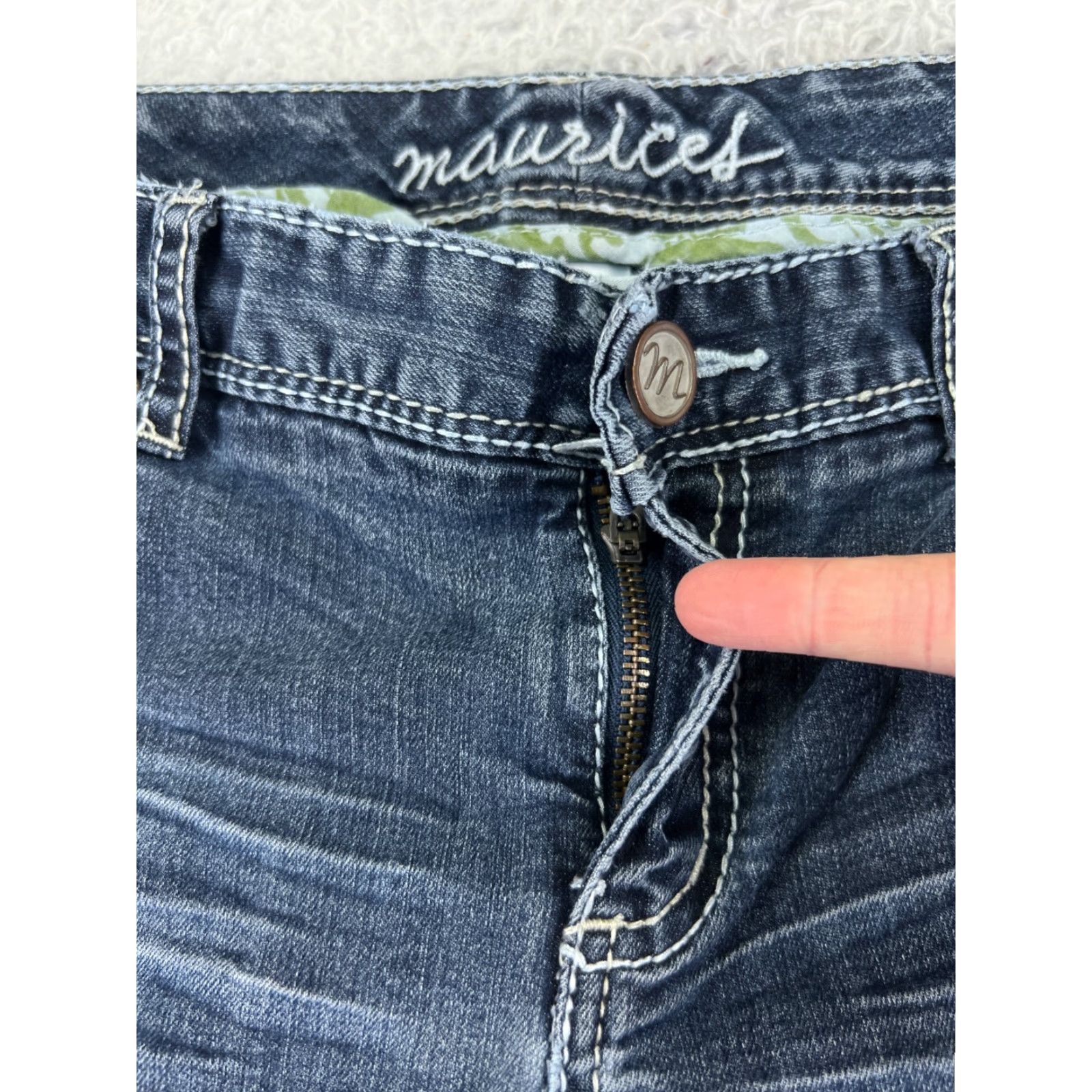 Vintage Maurices Jeans Womens 32x31 Blue Denim Bootcut Embroidered Cotton Blend Regular Inseam 31 5-Pocket Design Vintage No N/A Size 32" / US 10 / IT 46 - 5 Thumbnail