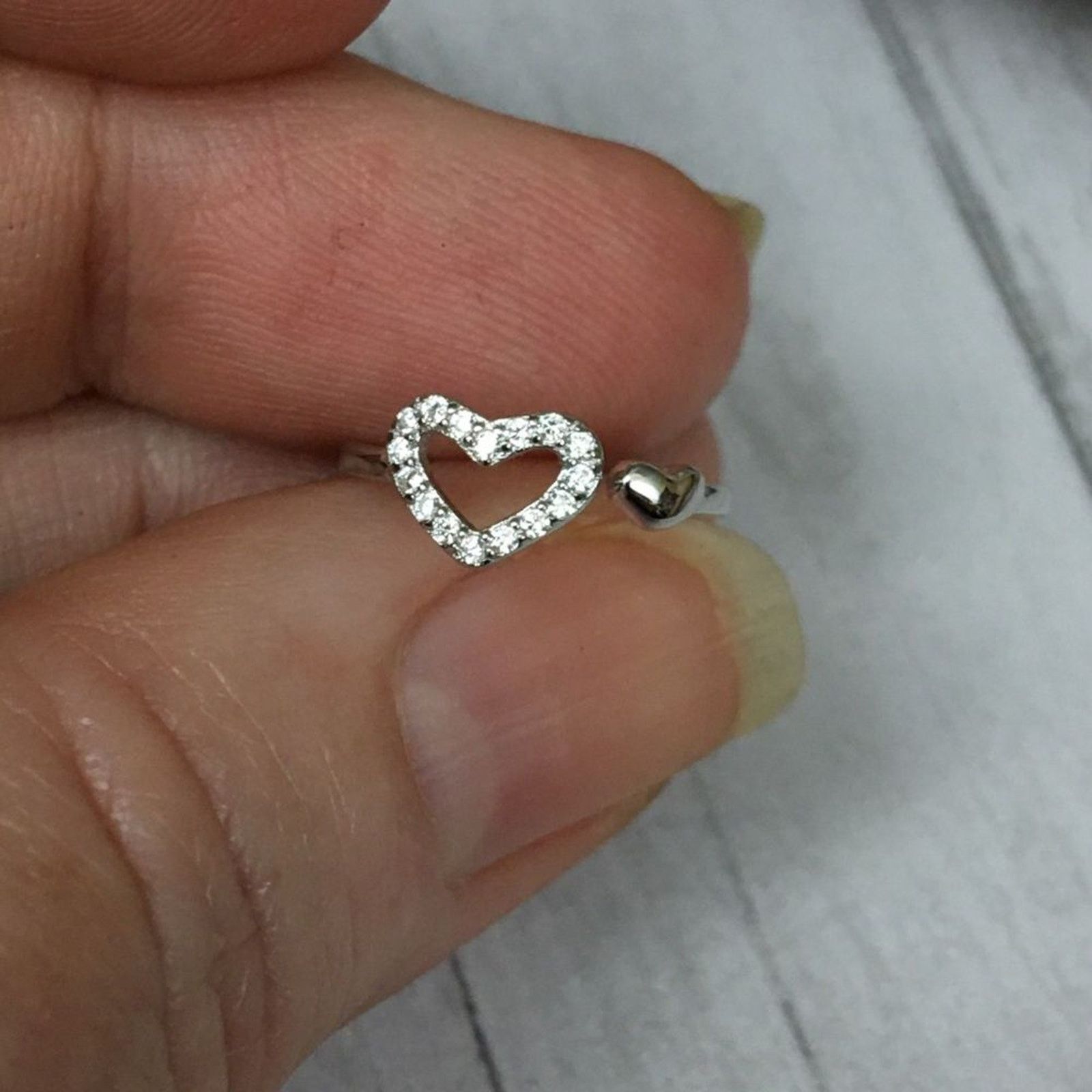 The Unbranded Brand Sterling Silver CZ Heart Toe Ring Midi Ring Size ONE SIZE - 3 Thumbnail