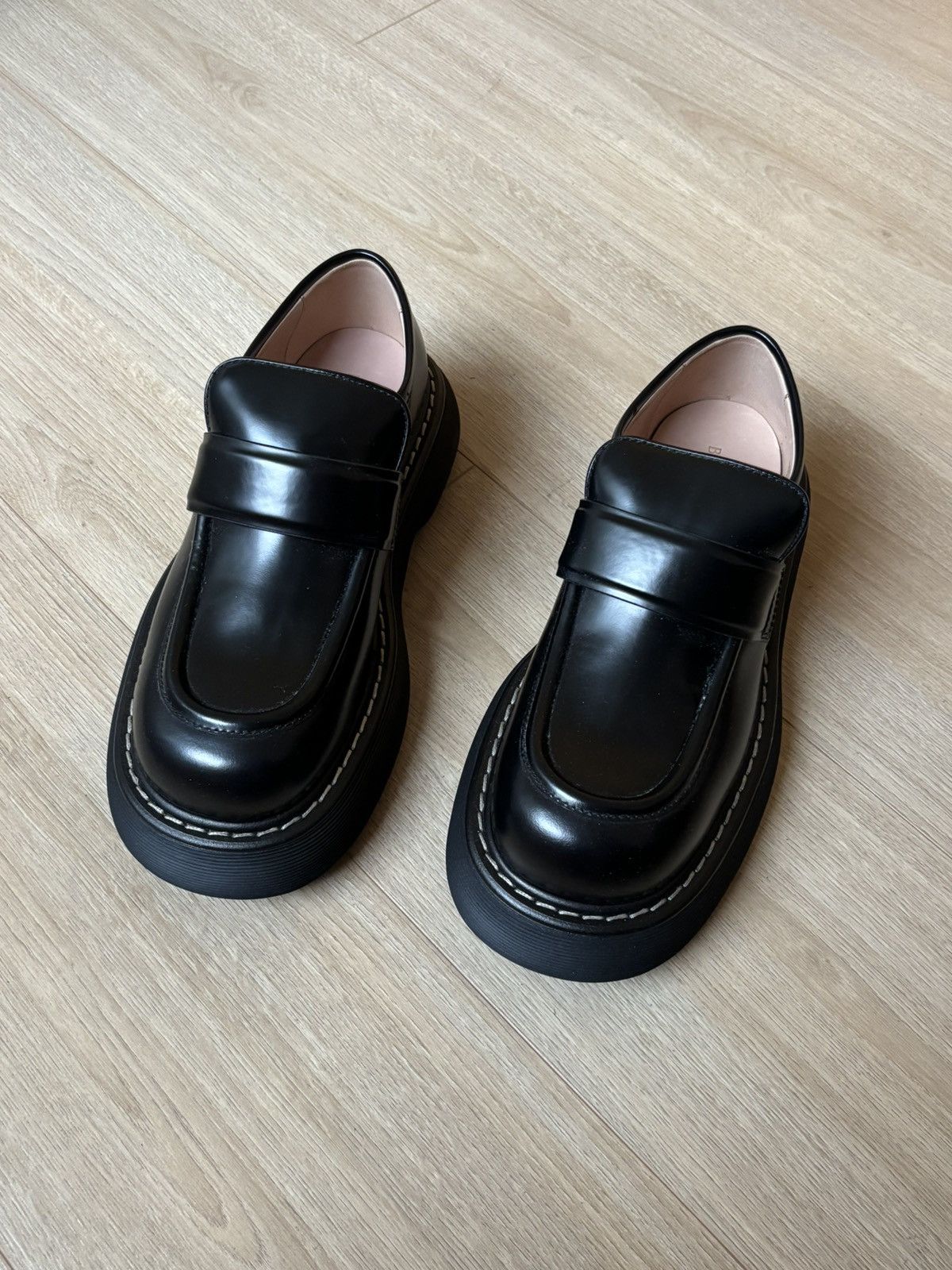 Bottega Veneta Bottega Veneta Swell Loafer 40 Size US 7 / EU 40 - 2 Thumbnail