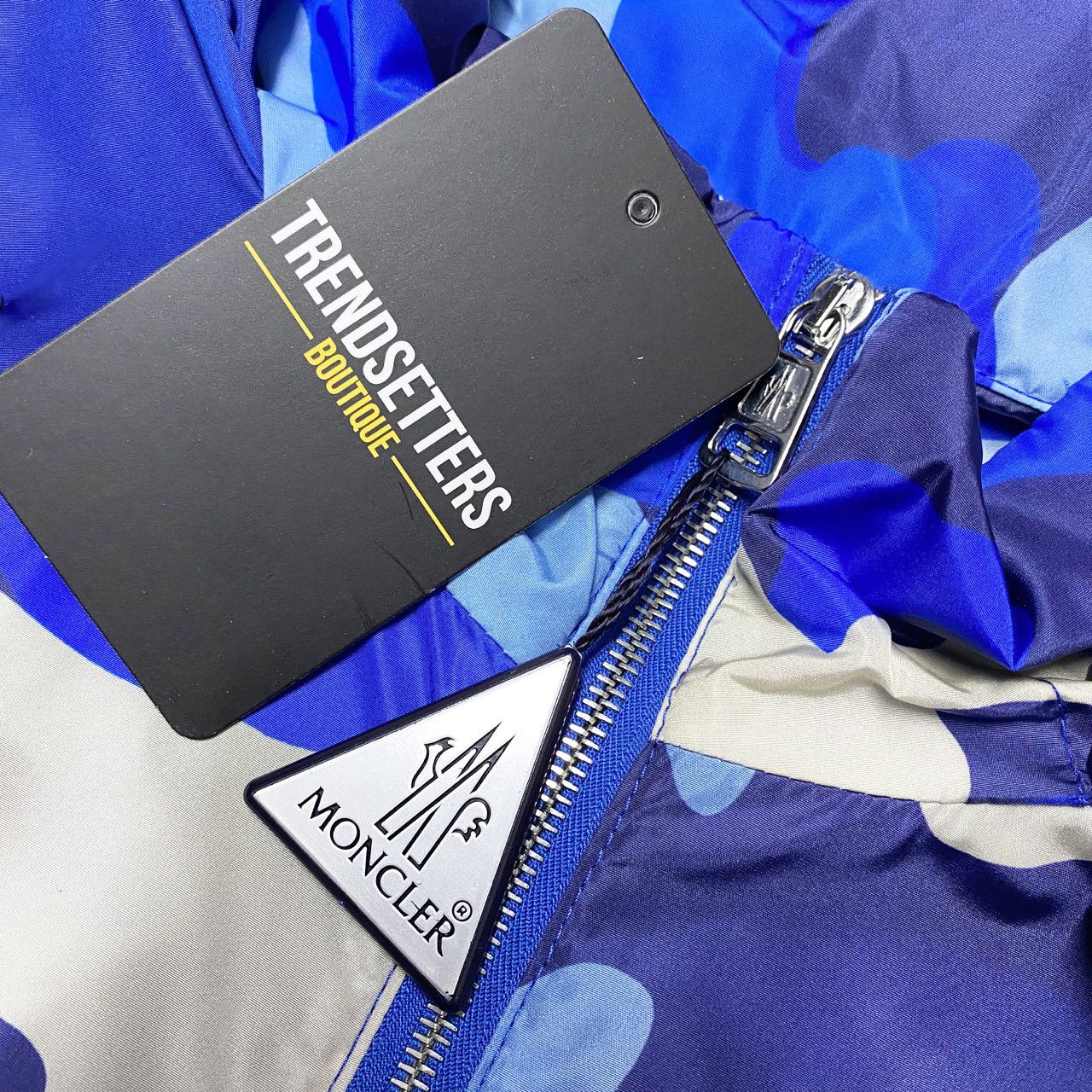 Moncler Moncler vidourle light jacket XL 2XL camo blue windbreaker Size US XXL / EU 58 / 5 - 16 Thumbnail