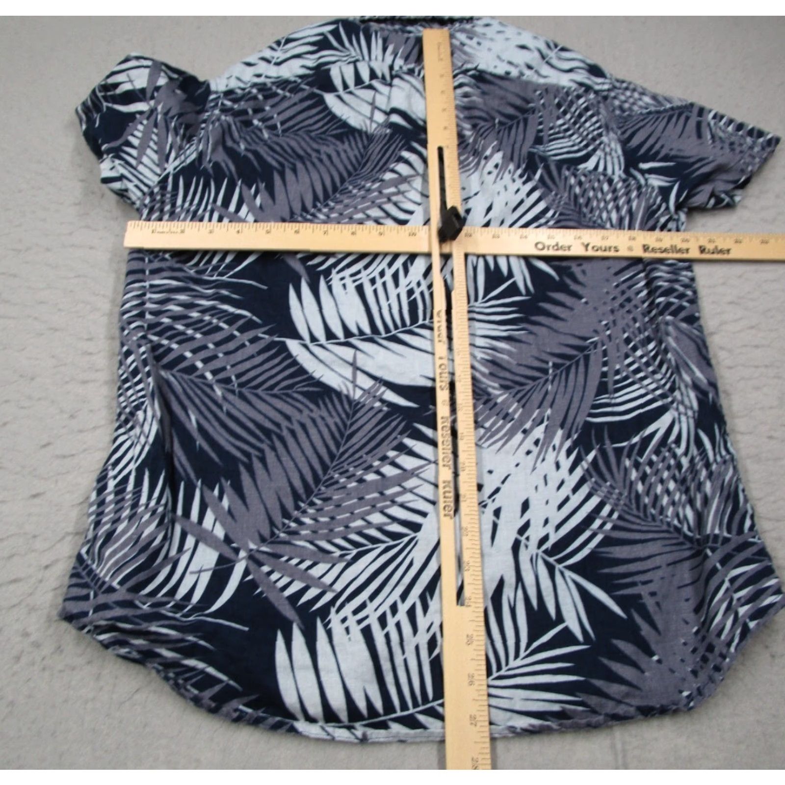 J.Crew J. CREW Shirt Mens Medium Blue Floral Slim Linen Button-Up Short Sleeve Casual Travel Hawaiian Tiki Beach Bohemian California Classic Retro Size US M / EU 48-50 / 2 - 5 Thumbnail