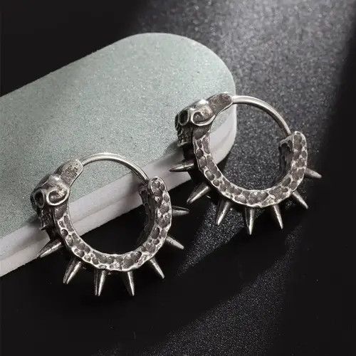 Other Black Skull Rivet Earrings Size ONE SIZE - 3 Thumbnail