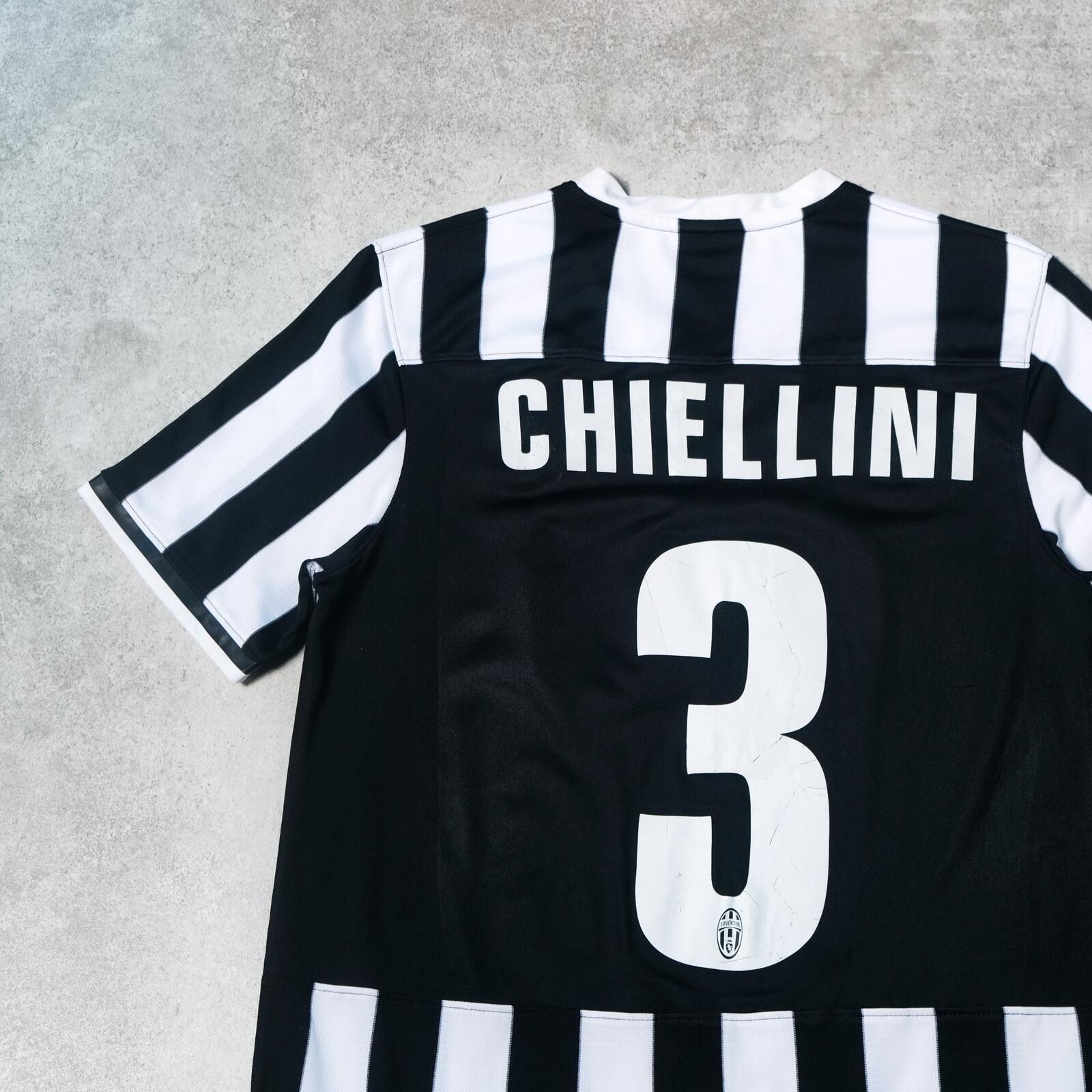 Nike 2013/14 Juventus Home Shirt Nike Chiellini (L/XL) Size US L / EU 52-54 / 3 - 3 Thumbnail