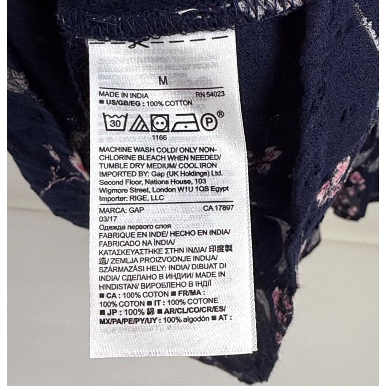 Gap Gap Women's Floral Boho Eyelet Top Navy Floral Print V-Neck Size M / US 6-8 / IT 42-44 - 4 Thumbnail