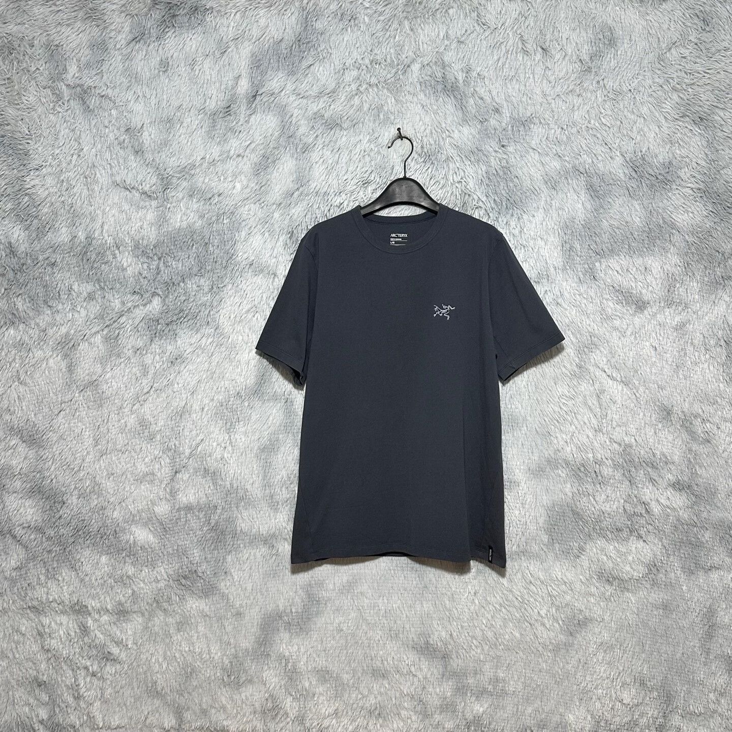 Arc'teryx Arcteryx Captive Arc'Word Logo Embroidered T-Shirt Size US L / EU 52-54 / 3 - 1 Thumbnail