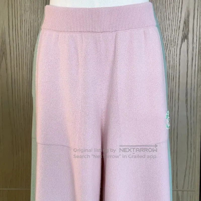 Chanel Chanel Pink Cashmere Spring Pants for Women . Size 23" - 3 Thumbnail