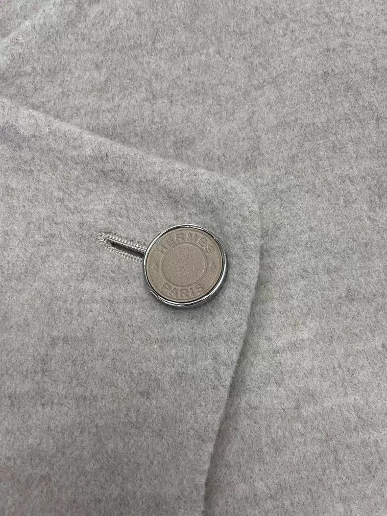 Hermes Hermes Oatmeal Cashmere Vest Size XS / US 0-2 / IT 36-38 - 2 Thumbnail