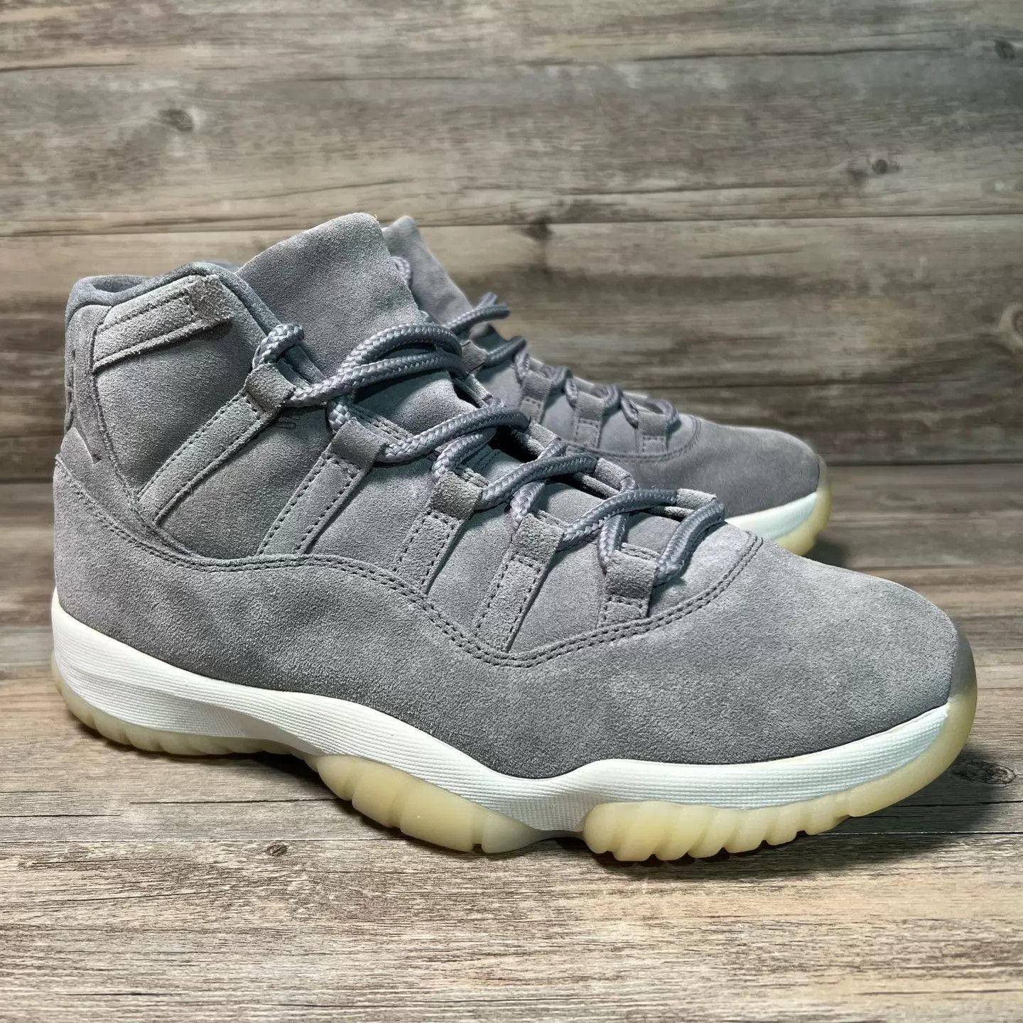 Nike Air Jordan 11 Premium Grey Suede White/Grey 44 Size US 10 / EU 43 - 2 Thumbnail