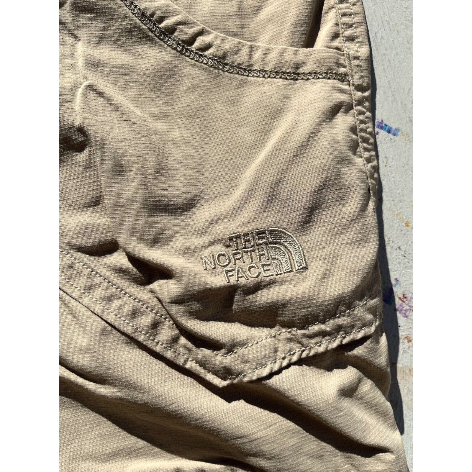 The North Face Women's North Face Pants Beige 12 Convertible Nylon Zip Breath Shorts Hike Camp Size 34" / US 12 / IT 48 - 2 Thumbnail