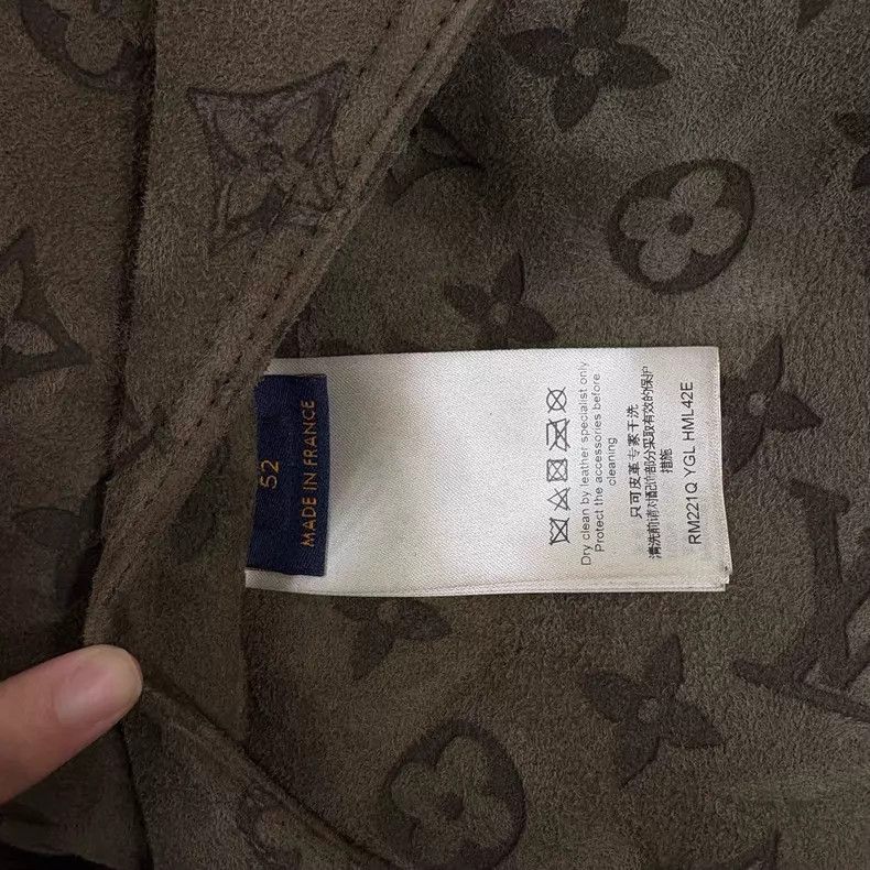 Louis Vuitton Louis Vuitton Fur integrated presbyopic full-print jacket Size US L / EU 52-54 / 3 - 5 Thumbnail