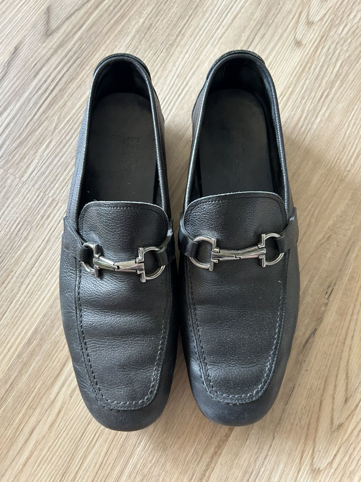 Salvatore Ferragamo Salvatore Ferragamo Black Leather Loafers Size US 7 / EU 40 - 2 Thumbnail