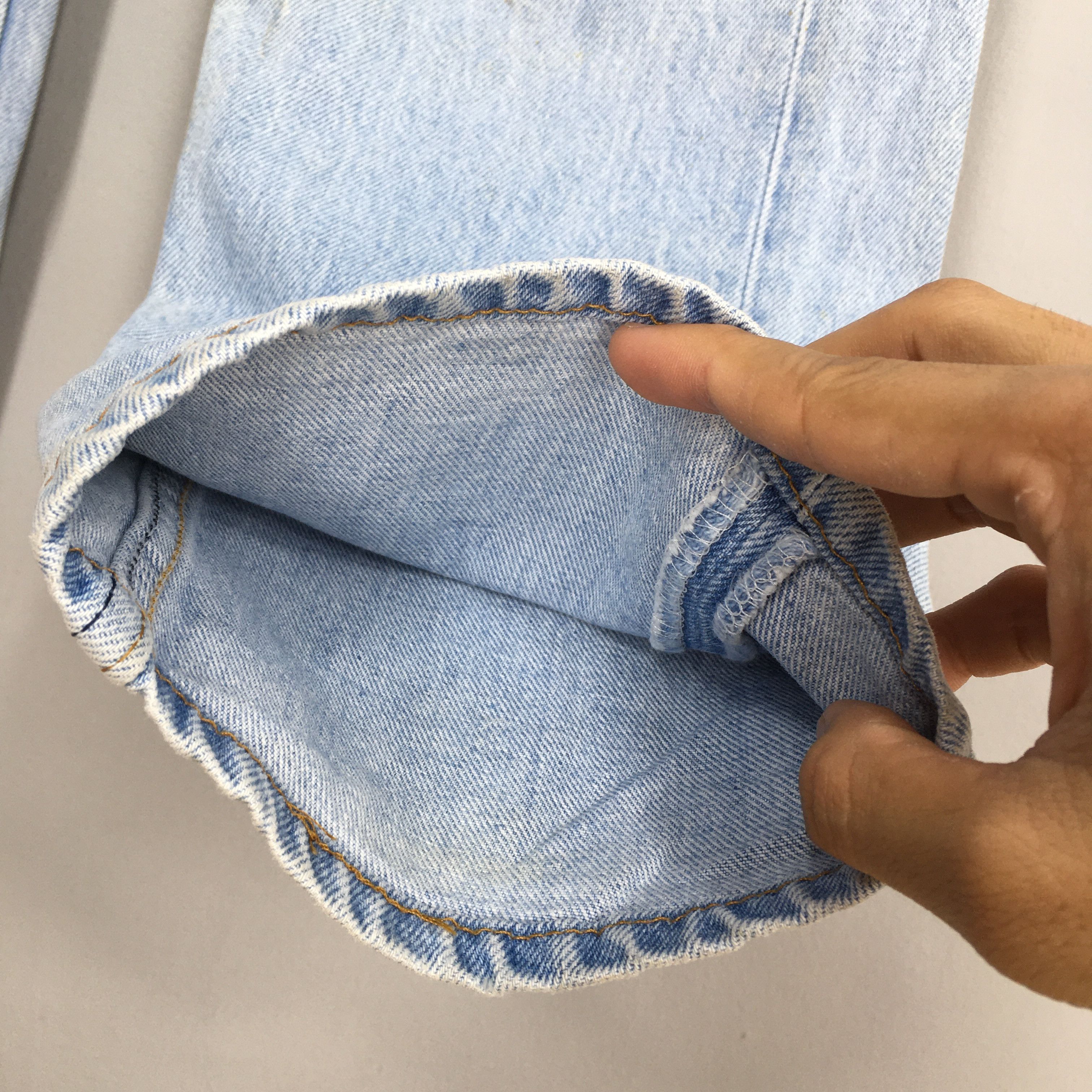 Levi's Size 30x33 Vintage Levi's 90s 501 Light Blue Jeans Size US 30 / EU 46 - 12 Thumbnail