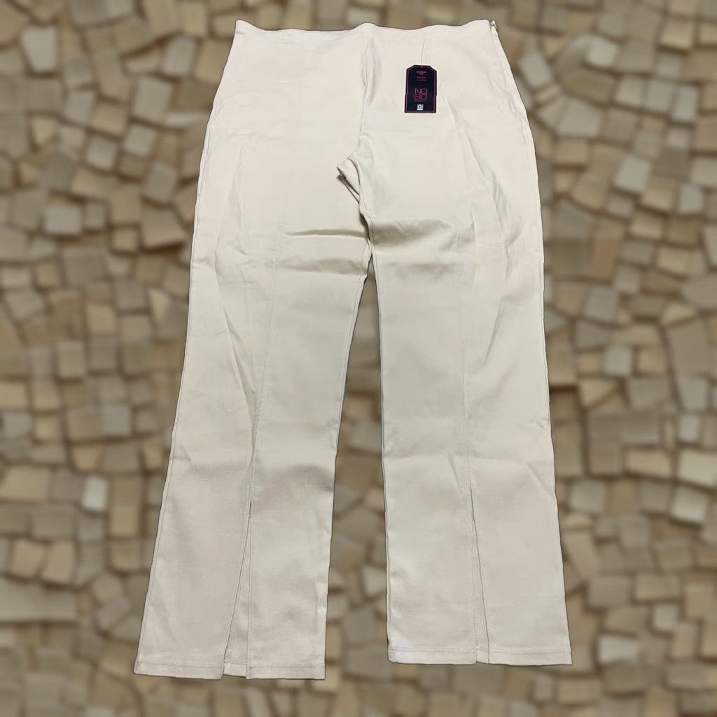 Vintage No Boundaries Pants Women 3XL Ivory Cream Skinny Pull On NWT Wide Inseam 29 Ankle Casual Shoes Size 40" / US 18 - 1 Thumbnail