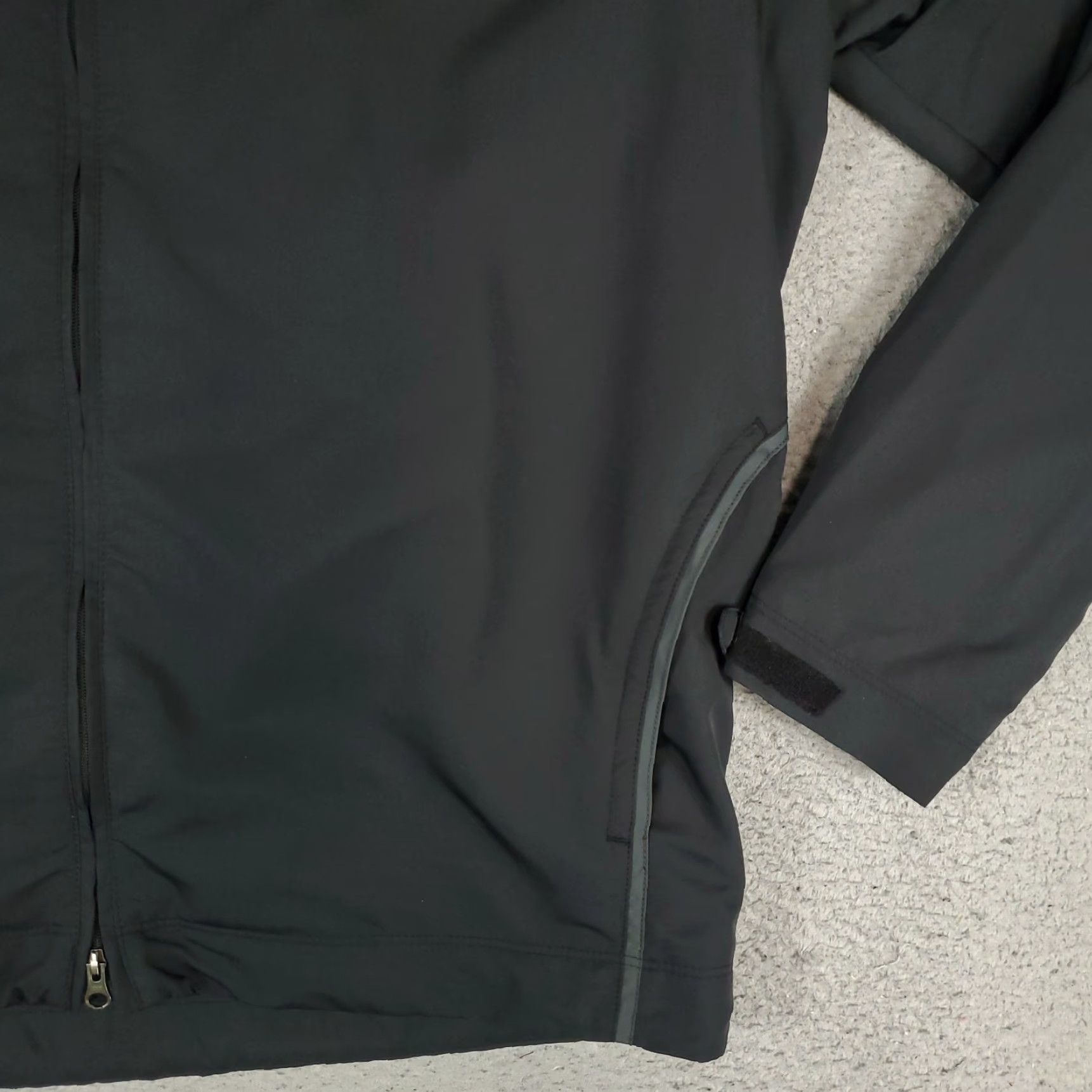 Nike Nike Jacket Mens Large Black Windbreaker Full Zip Up Pockets 2008 Beijing Sports Modern Mens Size US L / EU 52-54 / 3 - 4 Thumbnail