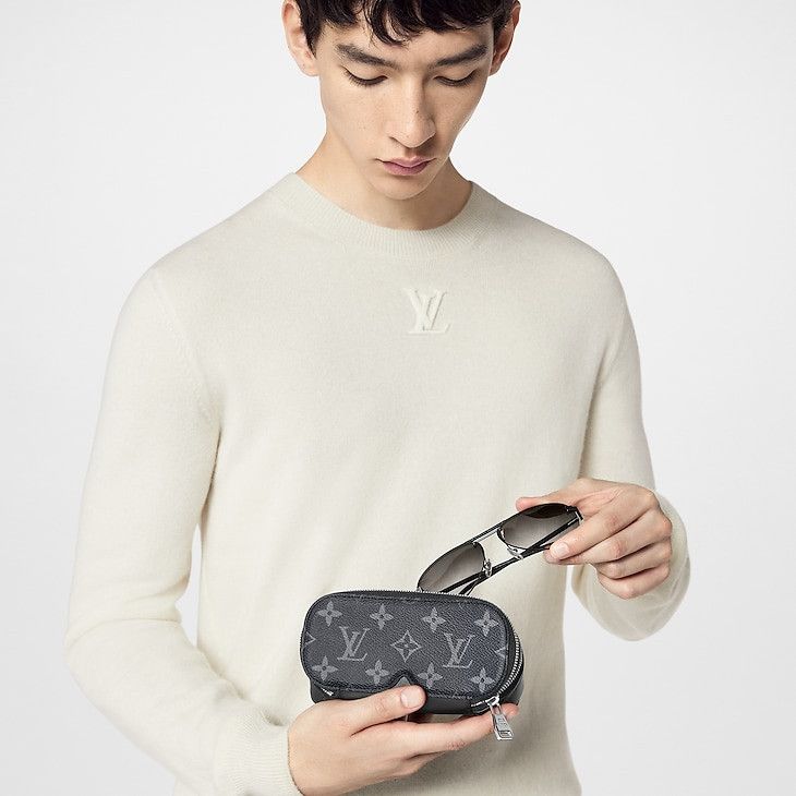Louis Vuitton Sunglasses Pouch GM Size ONE SIZE - 8 Thumbnail