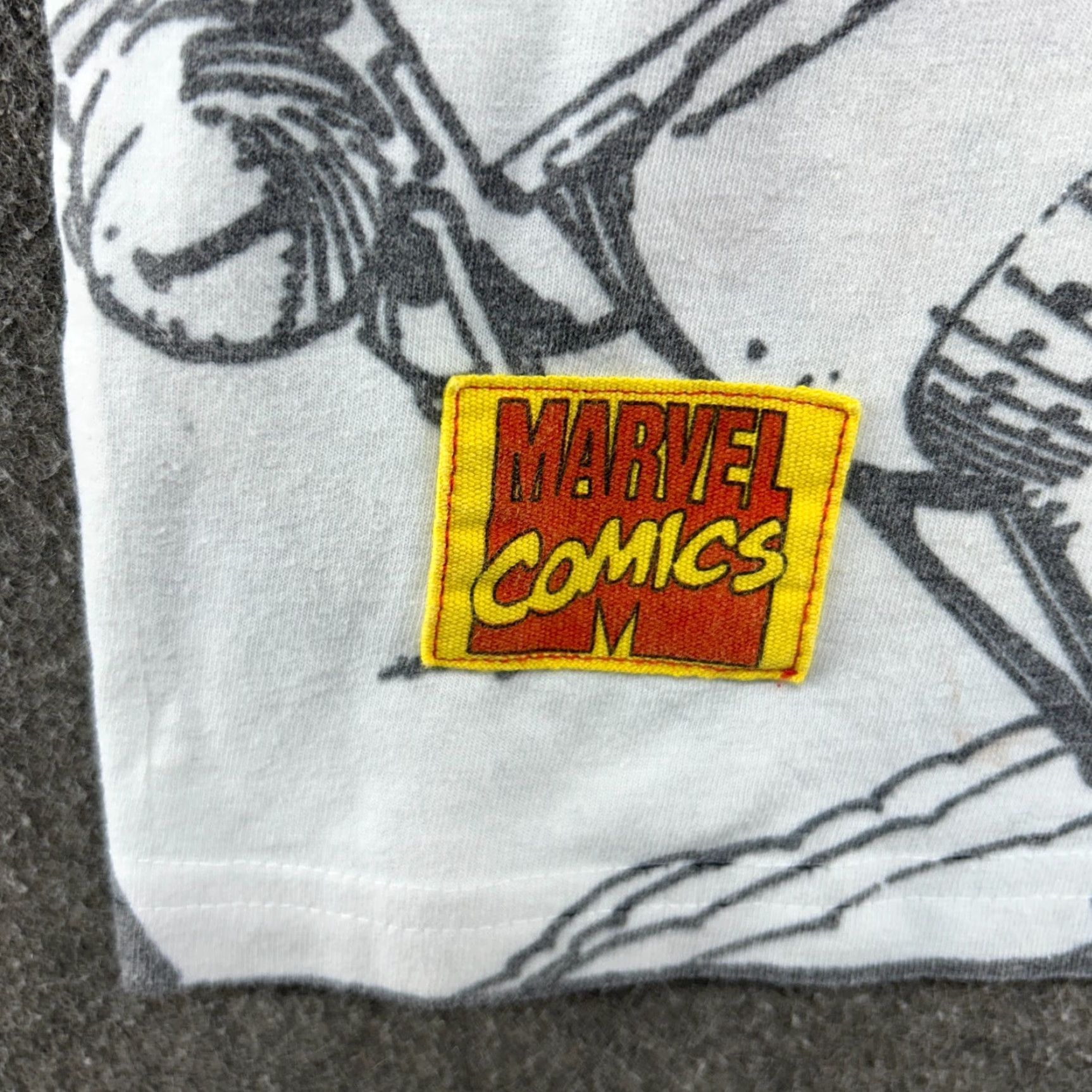 Vintage VINTAGE Marvel Shirt Mens XL White Thor Flying All Over Print Short Sleeve AOP Retro Size US XL / EU 56 / 4 - 4 Thumbnail