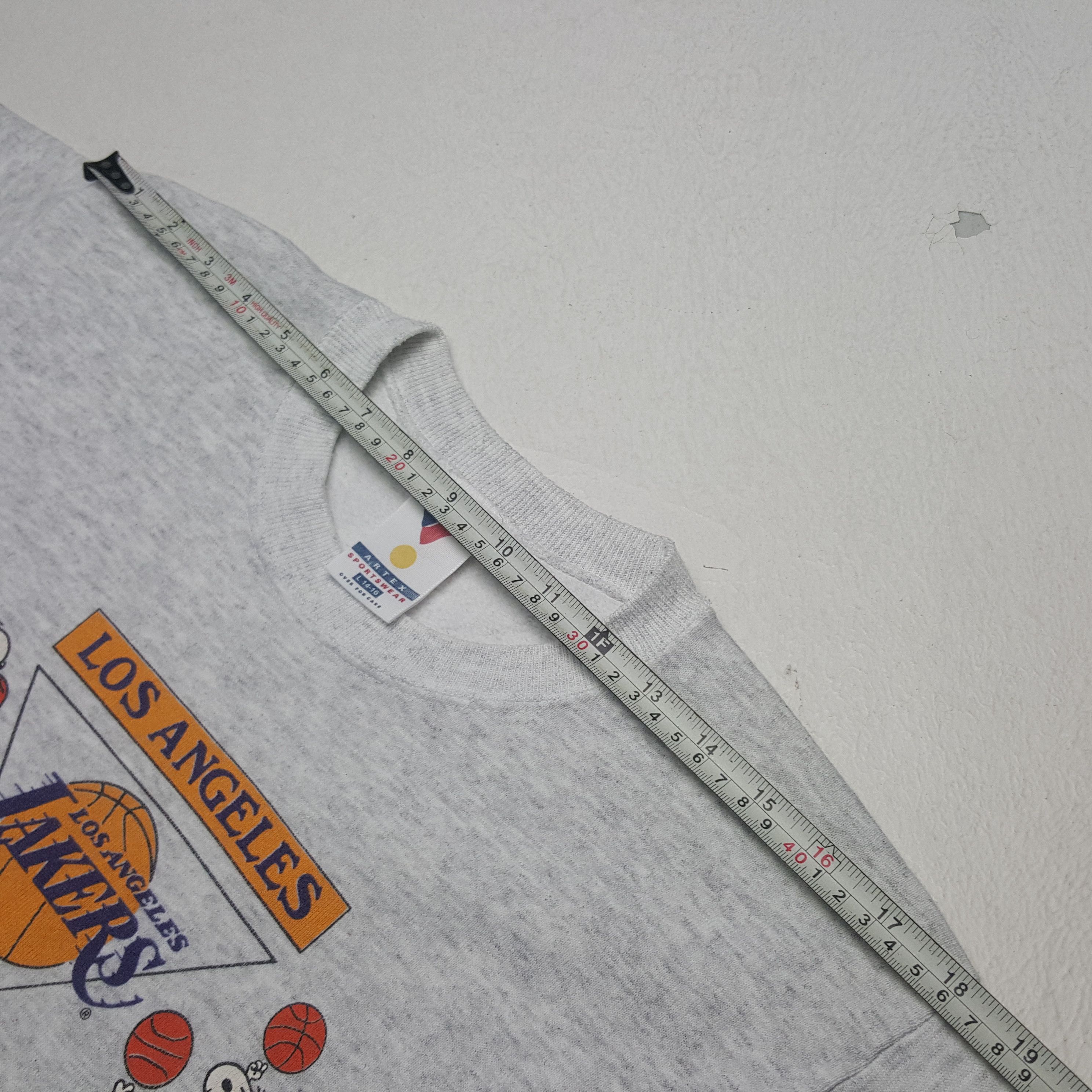NBA × Vintage Vintage 90's Los Angeles Lakers X Snoopy Sport Sweatshirt Size US XS / EU 42 / 0 - 12 Thumbnail
