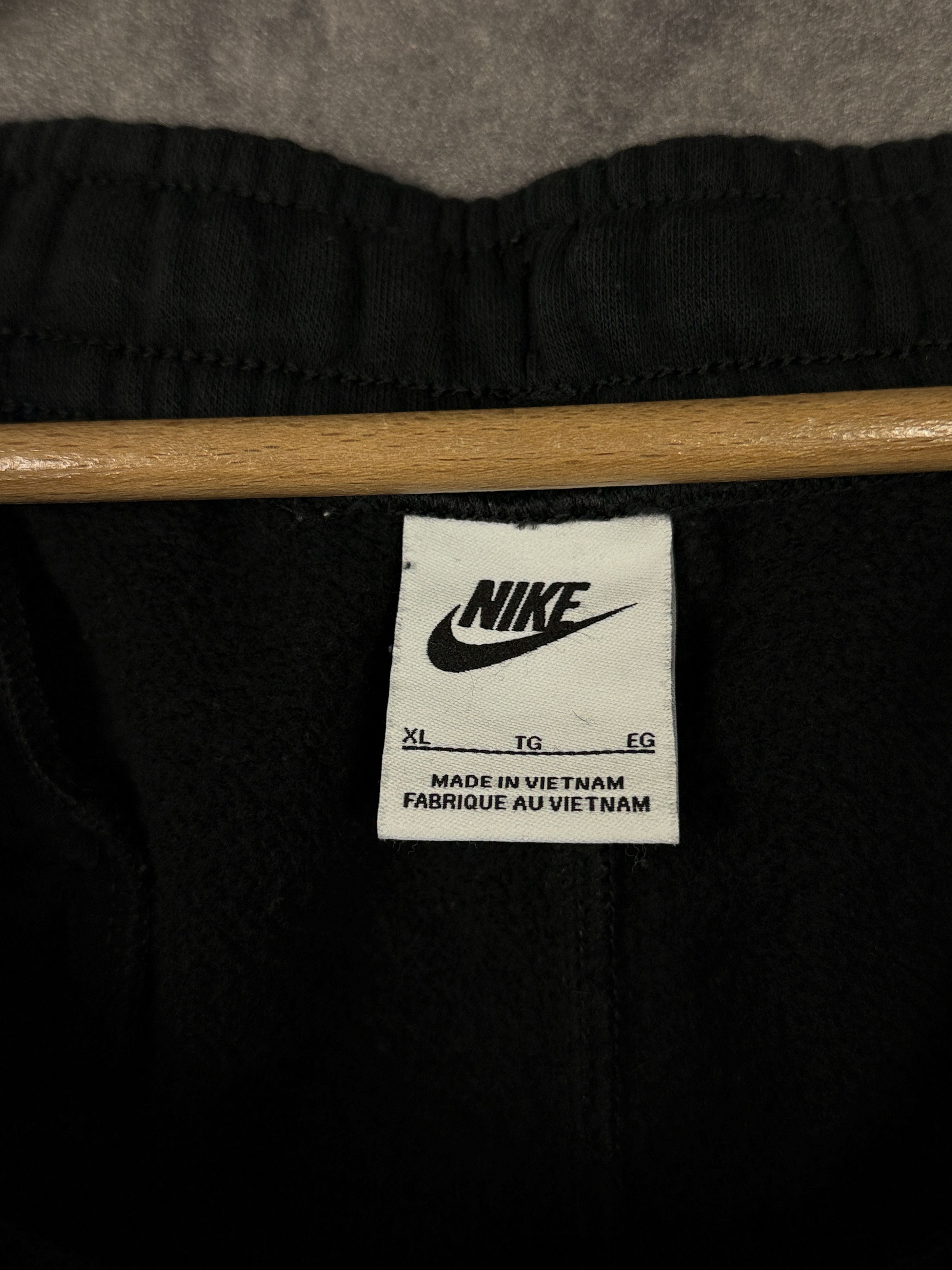 Nike Nike sweatpants joggers black classic mini logo spellout Size US 32 / EU 48 - 4 Thumbnail