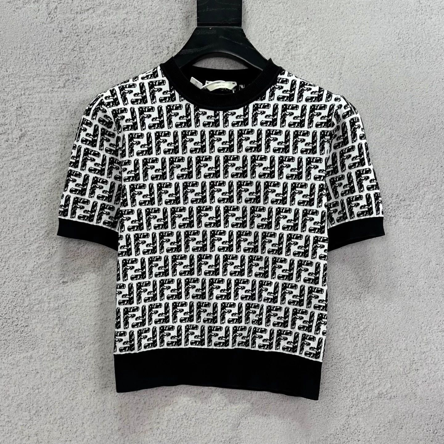 Fendi FENDI all over logo knit short sleeve tee 38 Size XS / US 0-2 / IT 36-38 - 1 Thumbnail