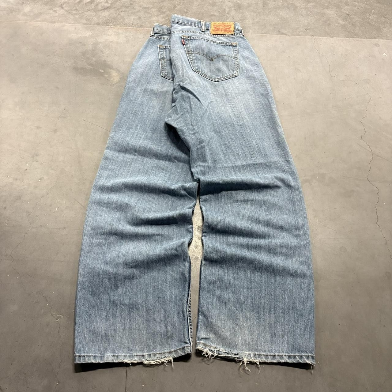 Levi's Crazy Vintage Y2K/2000s Levis Baggy Light Blue Blue Wash 559 Denim Jeans! Size US 42 / EU 58 - 6 Thumbnail