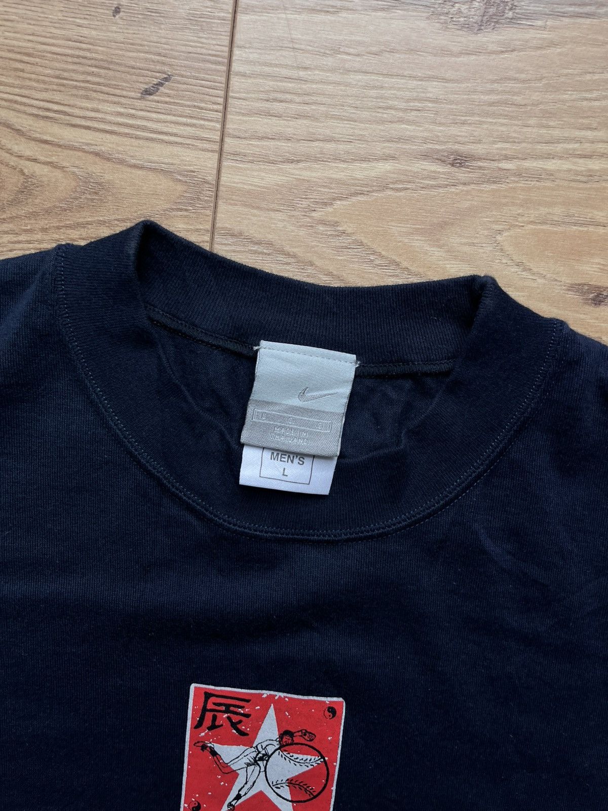 Nike 90’s NIKE JAPAN DRAGON TEE RETRO Y2K RARE VINTAGE SWOOSH Size US L / EU 52-54 / 3 - 3 Thumbnail