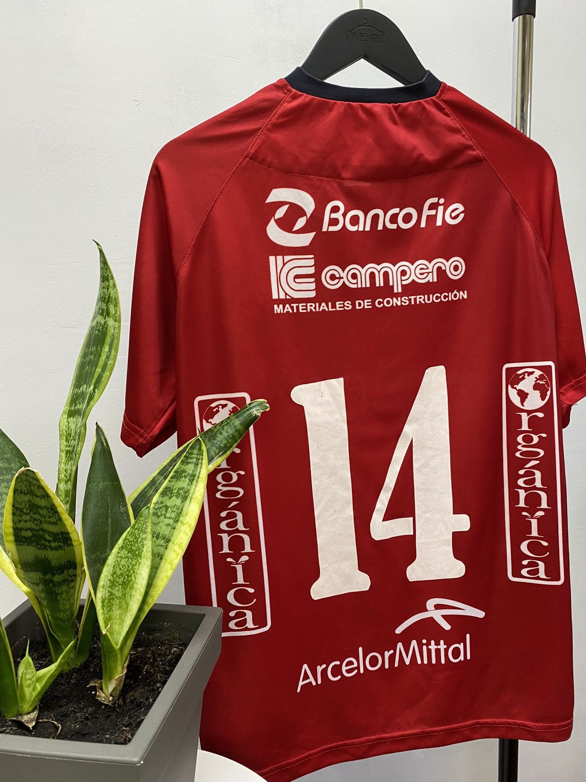 Vintage Jorge Wilstermann #14 Home Soccer Jersey 2014 2015 Bolivian Size US L / EU 52-54 / 3 - 19 Thumbnail