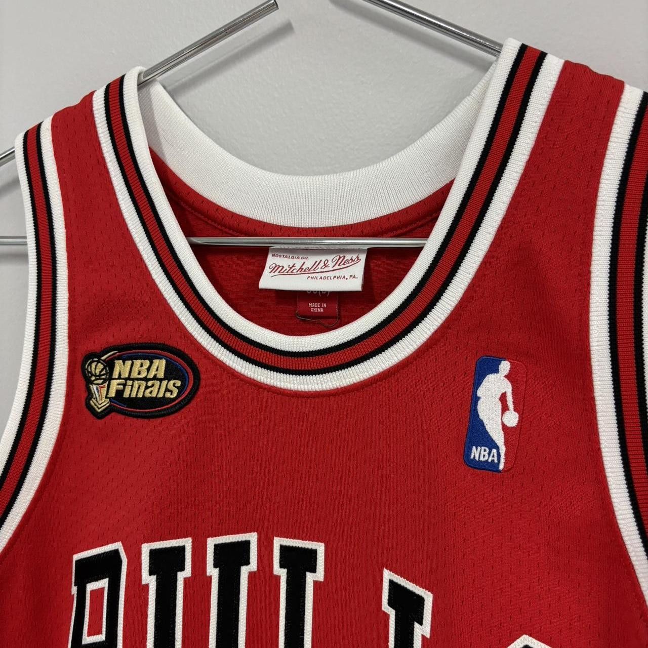 Mitchell & Ness Mitchell & Ness Michael Jordan Bulls NBA Finals Jersey Size US S / EU 44-46 / 1 - 2 Thumbnail