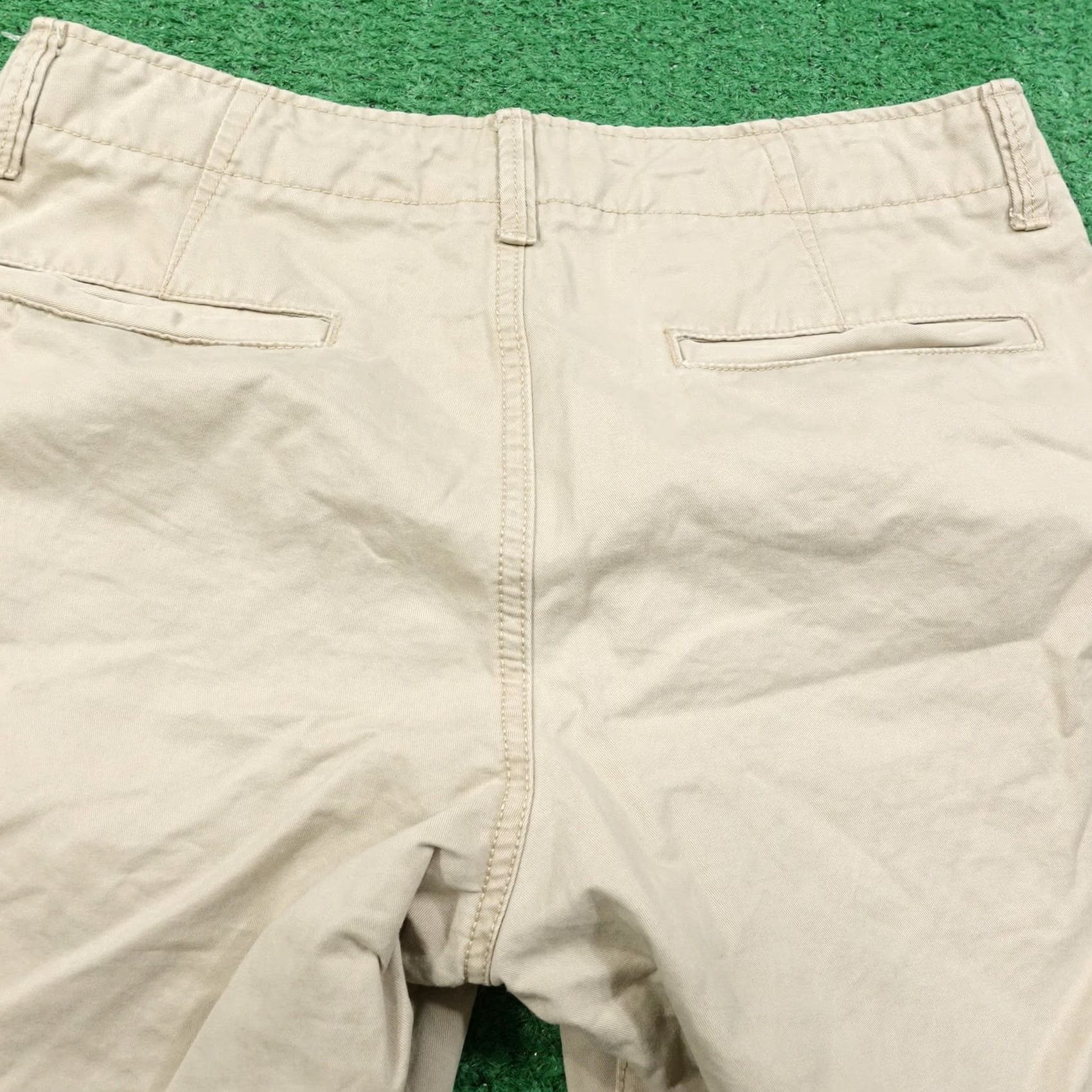 Aeropostale AEROPOSTALE FLAT FRONT BEIGE KHAKI CHINO SHORTS MENS SIZE 30 Size US 30 / EU 46 - 4 Thumbnail