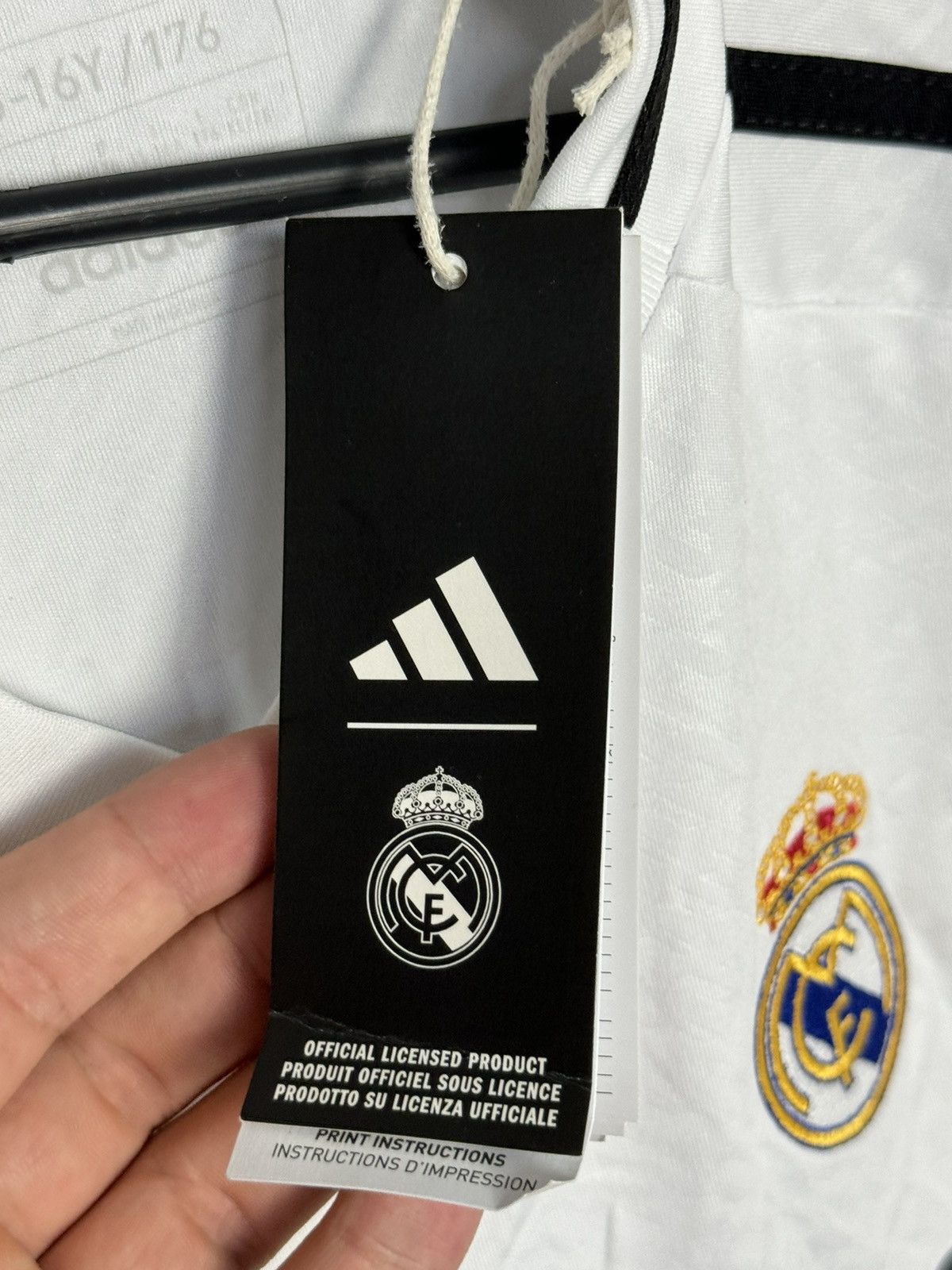Adidas KIDS New Real Madrid 24/25 Home Vini Jr. Football Jersey Size US S / EU 44-46 / 1 - 10 Thumbnail