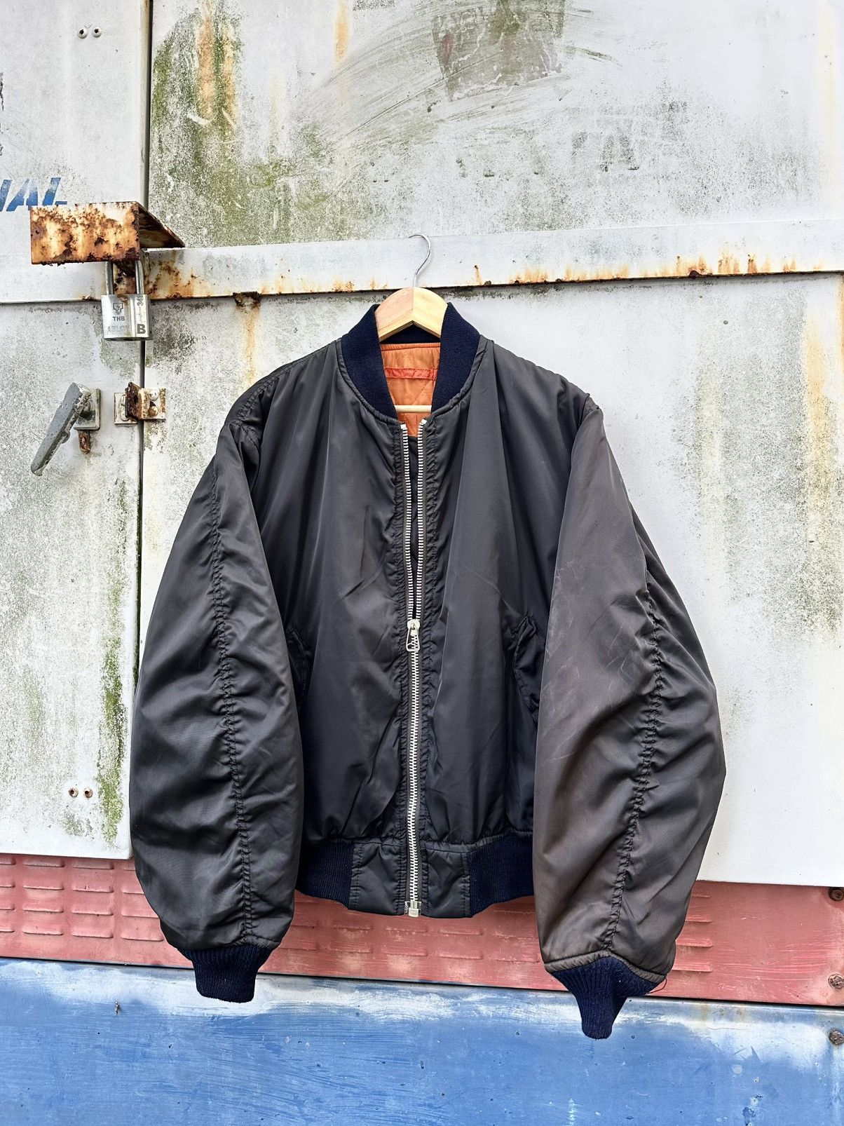 70s〜80s faded MA-1 jacket 襤褸 il_fullxfull.4408246073_3i27.jpg
