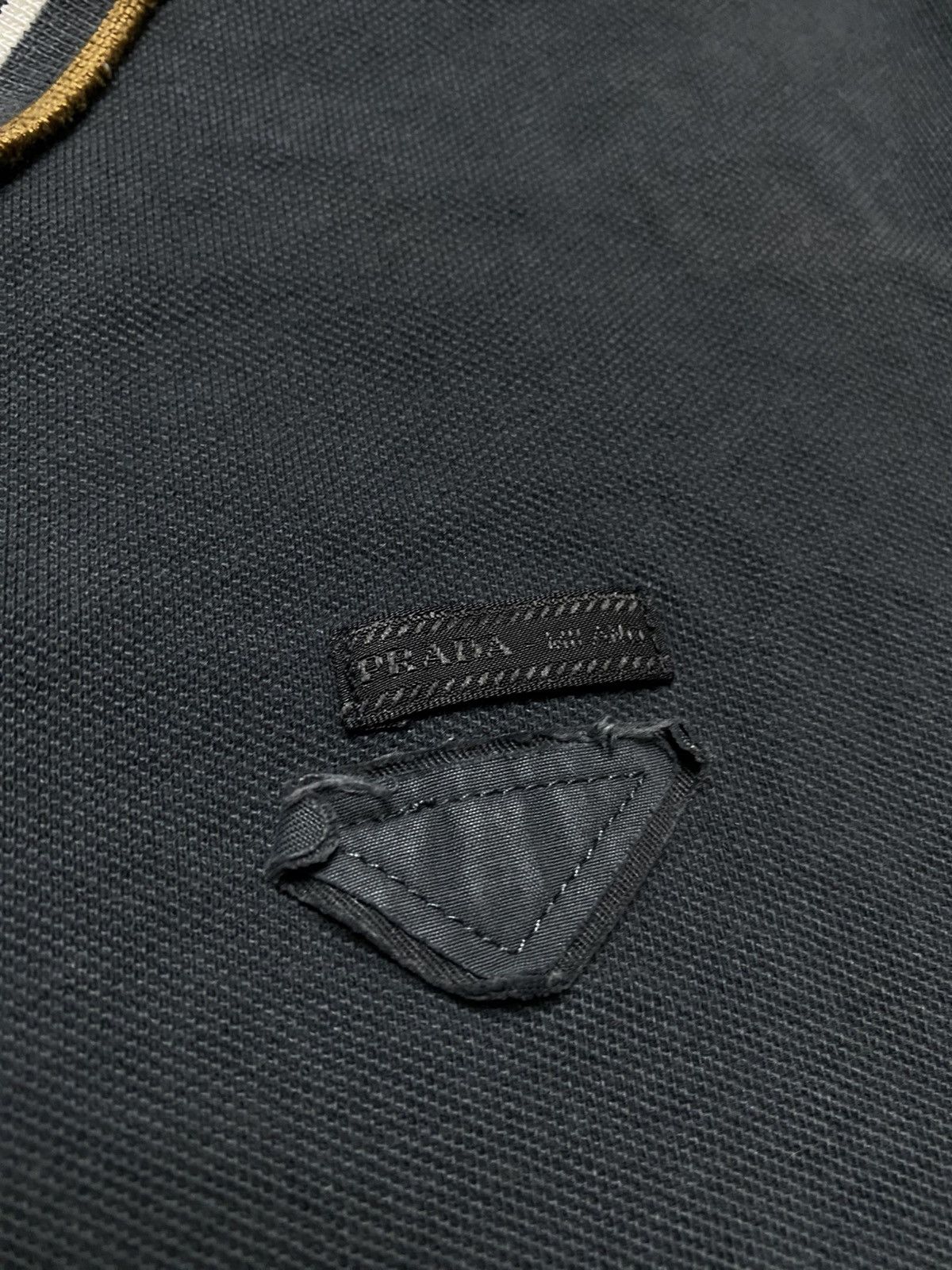 Prada Prada Contrast-Trimmed Cotton Pique Polo Shirt patch M y2k Size US M / EU 48-50 / 2 - 10 Thumbnail