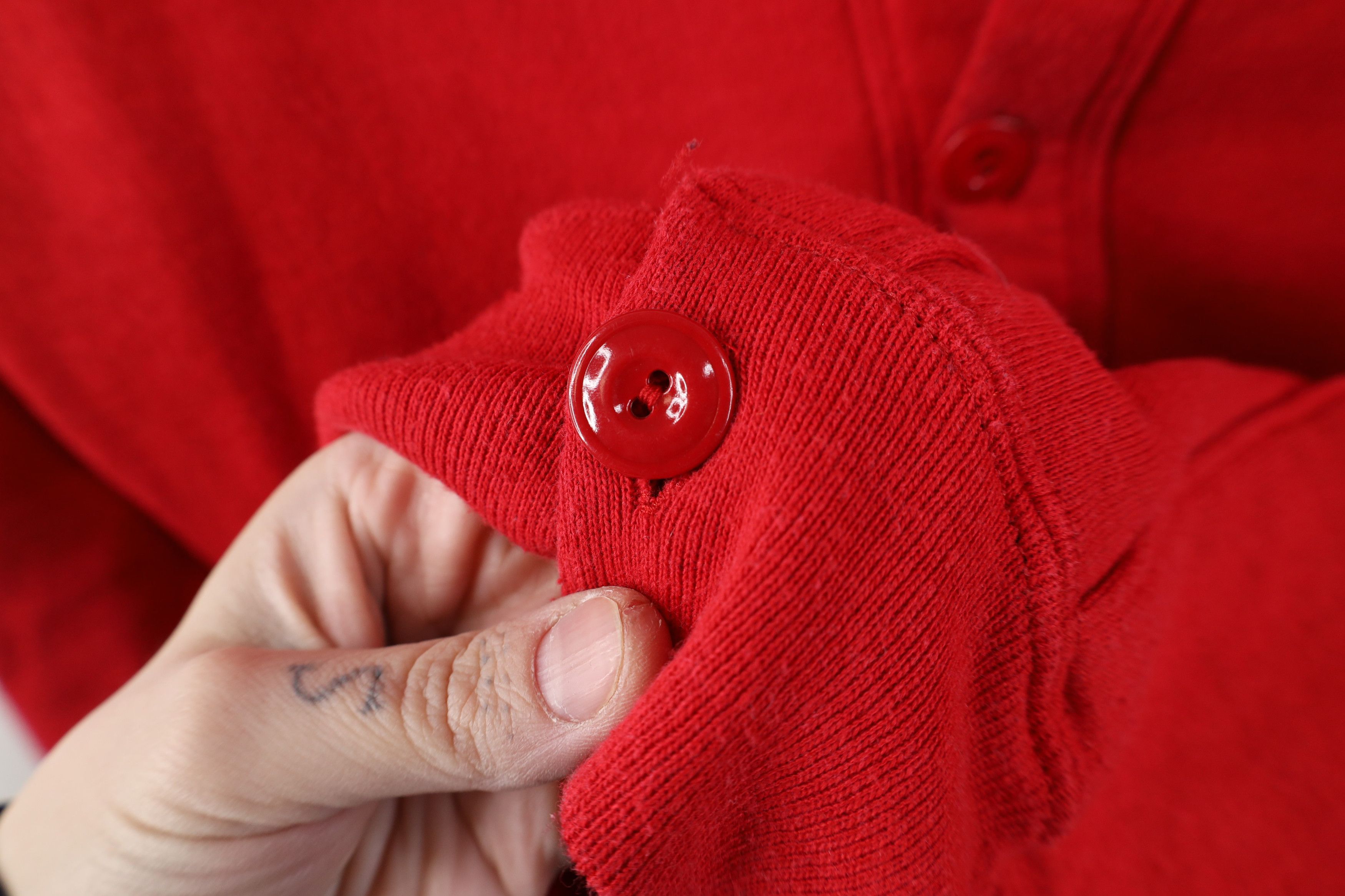 Vintage Vintage 90s Streetwear Mouse Cardigan Sweatshirt Red USA Size ONE SIZE - 9 Thumbnail