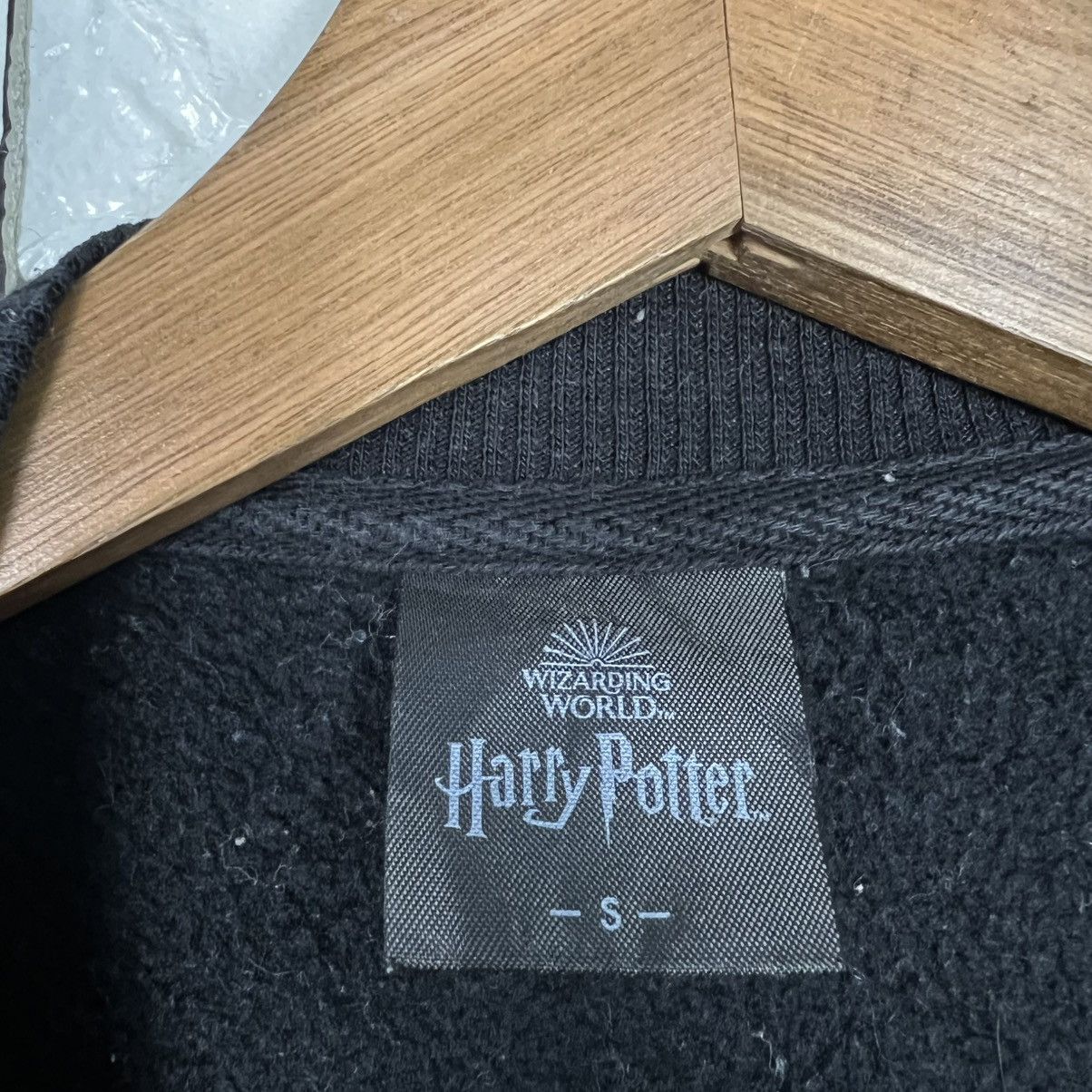 Other HARRY POTTER OCULUS REPARO SWEATSHIRT #4298-C195 Size US S / EU 44-46 / 1 - 12 Thumbnail
